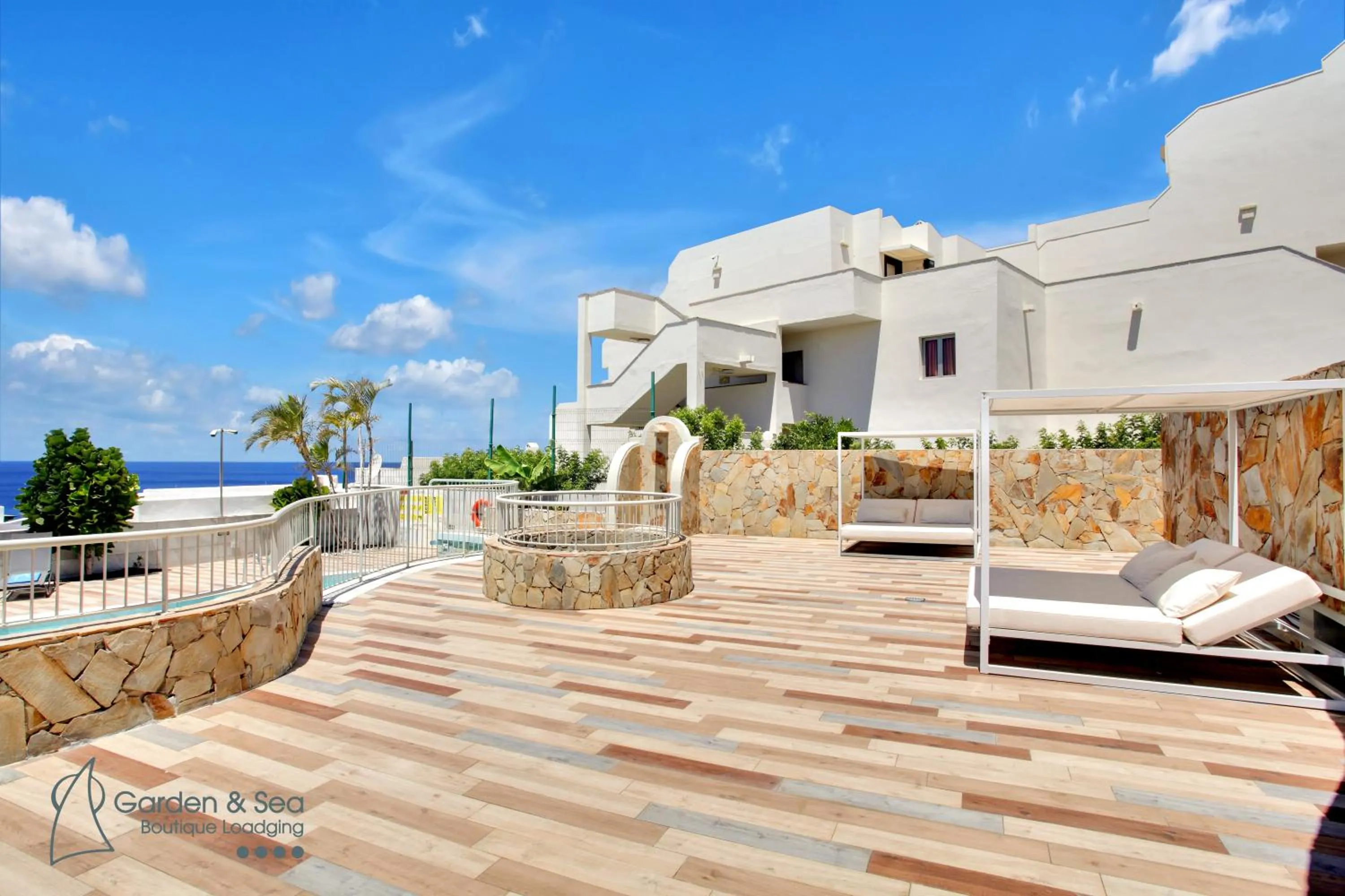 Property building in Apartamentos Garden & Sea Boutique Lodging by LIVVO