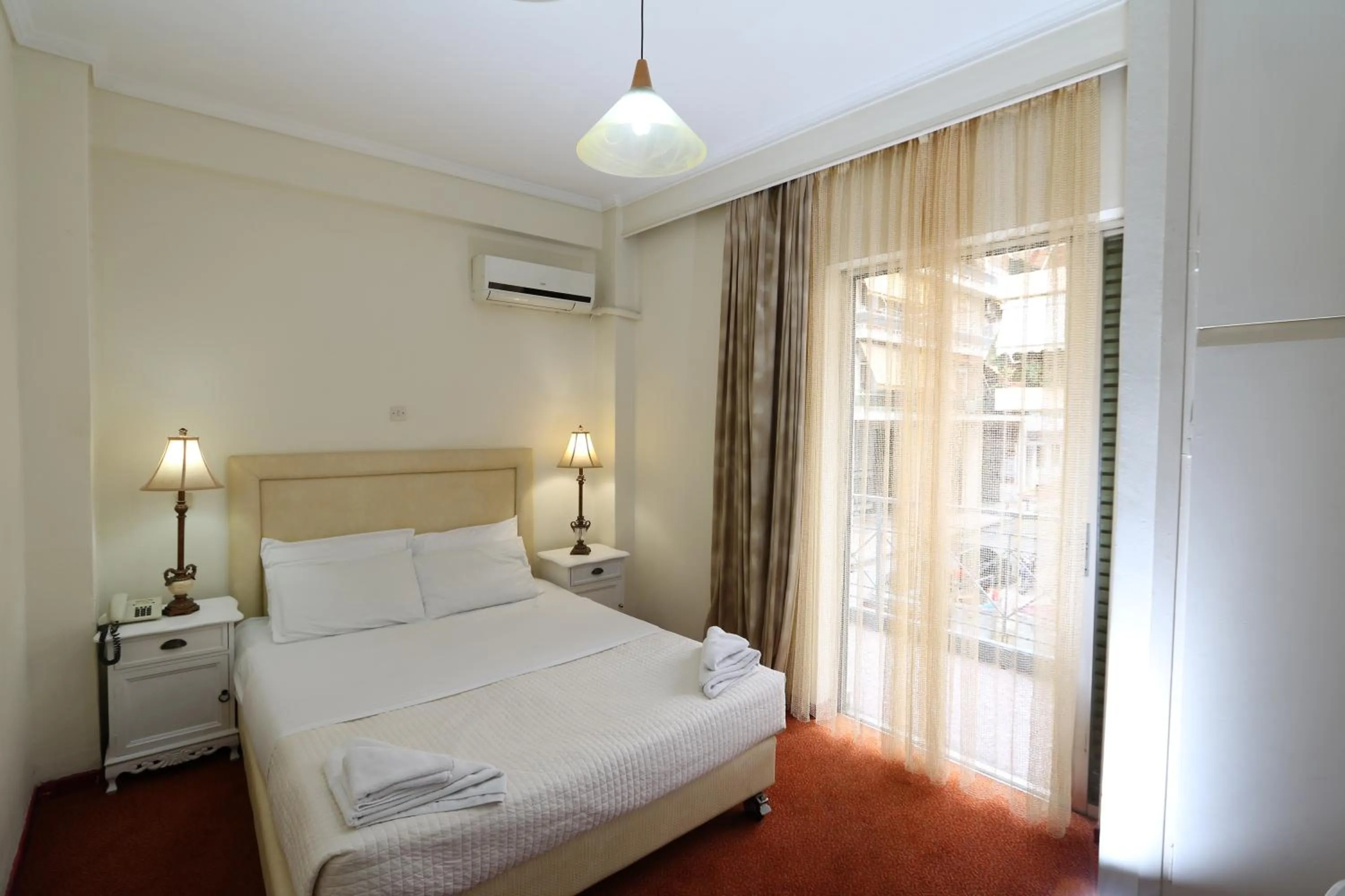 Photo of the whole room, Bed in Athens Delta Hotel