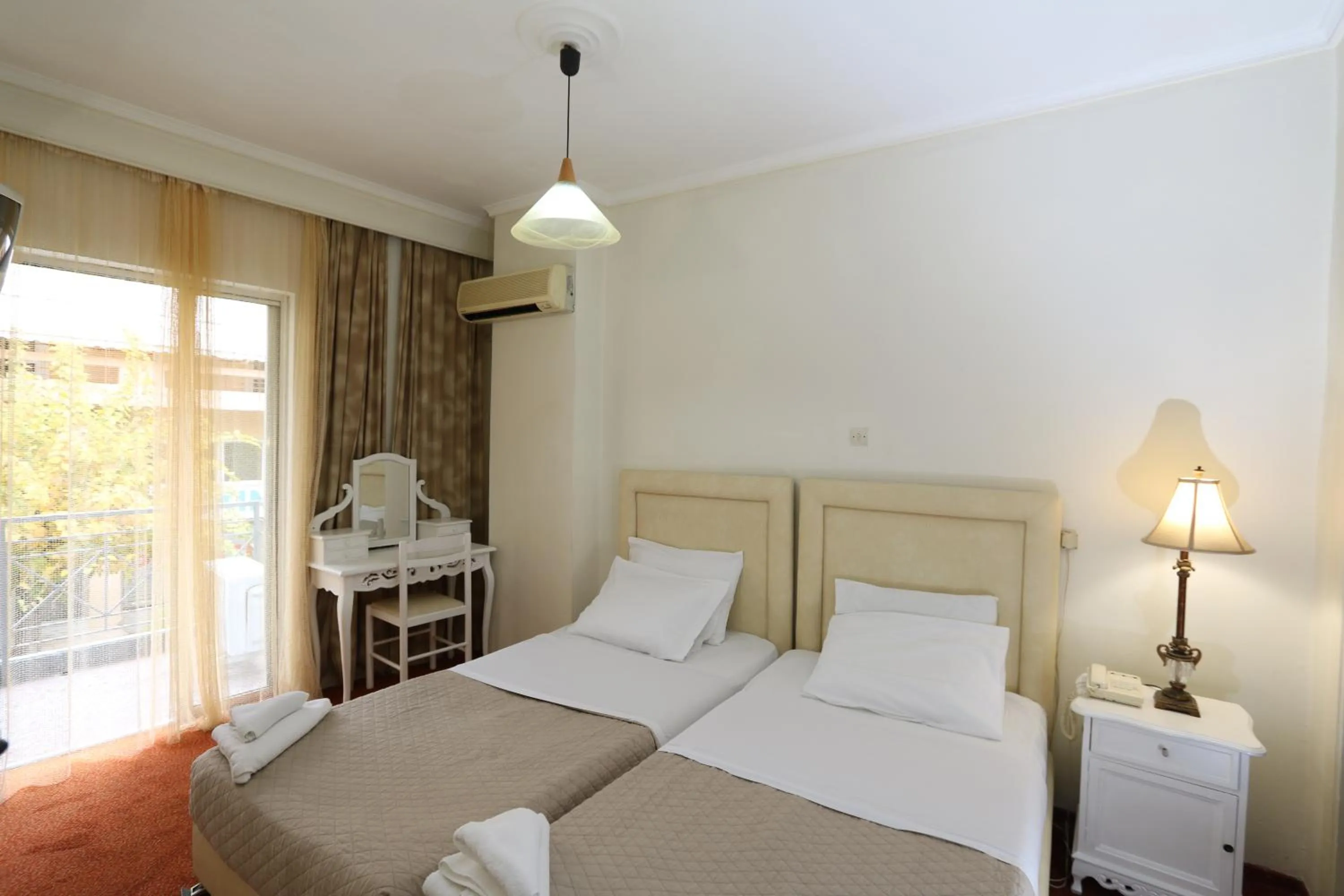 Photo of the whole room, Bed in Athens Delta Hotel