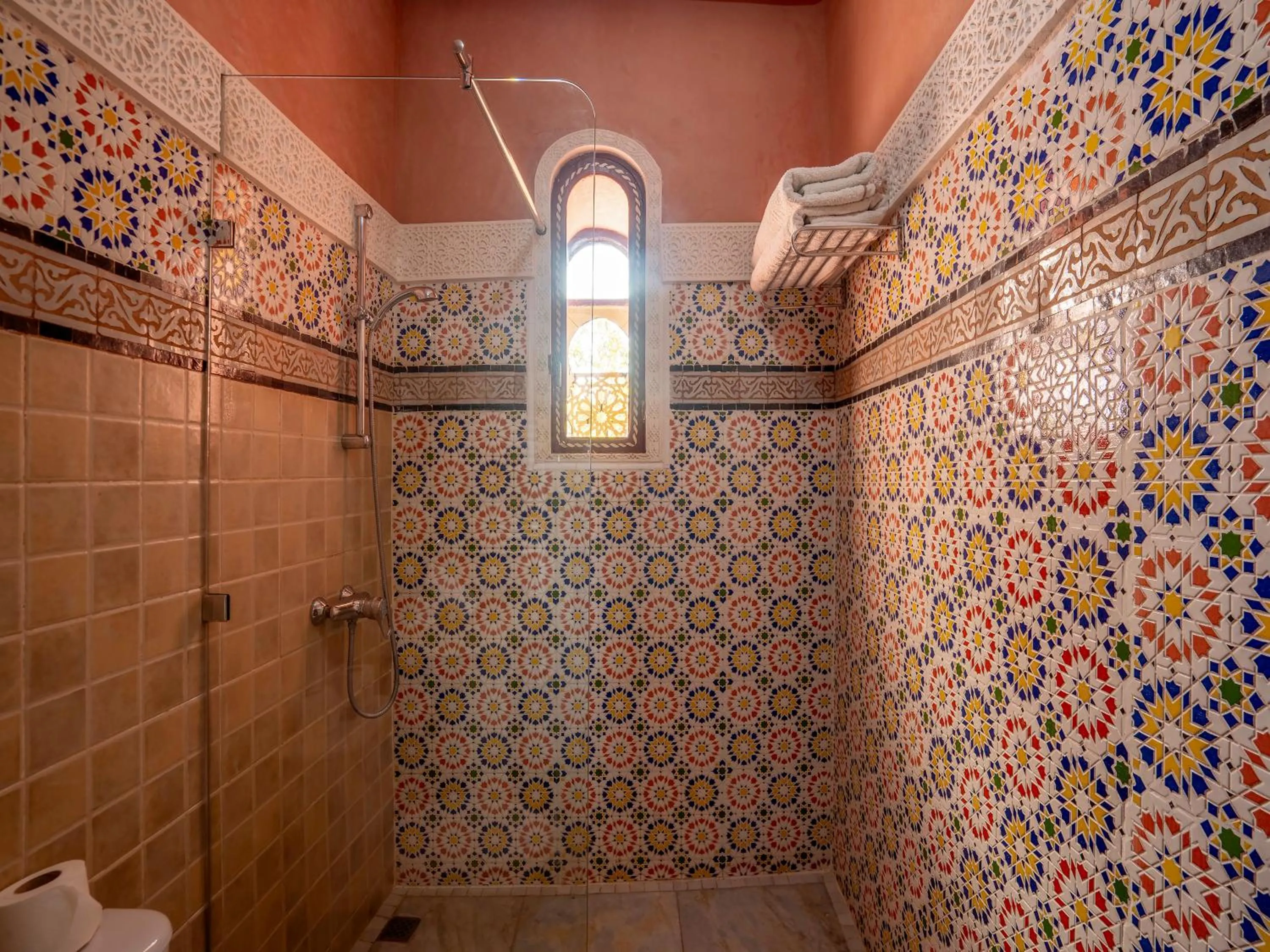 Shower in Clé De Sol Riad & SPA