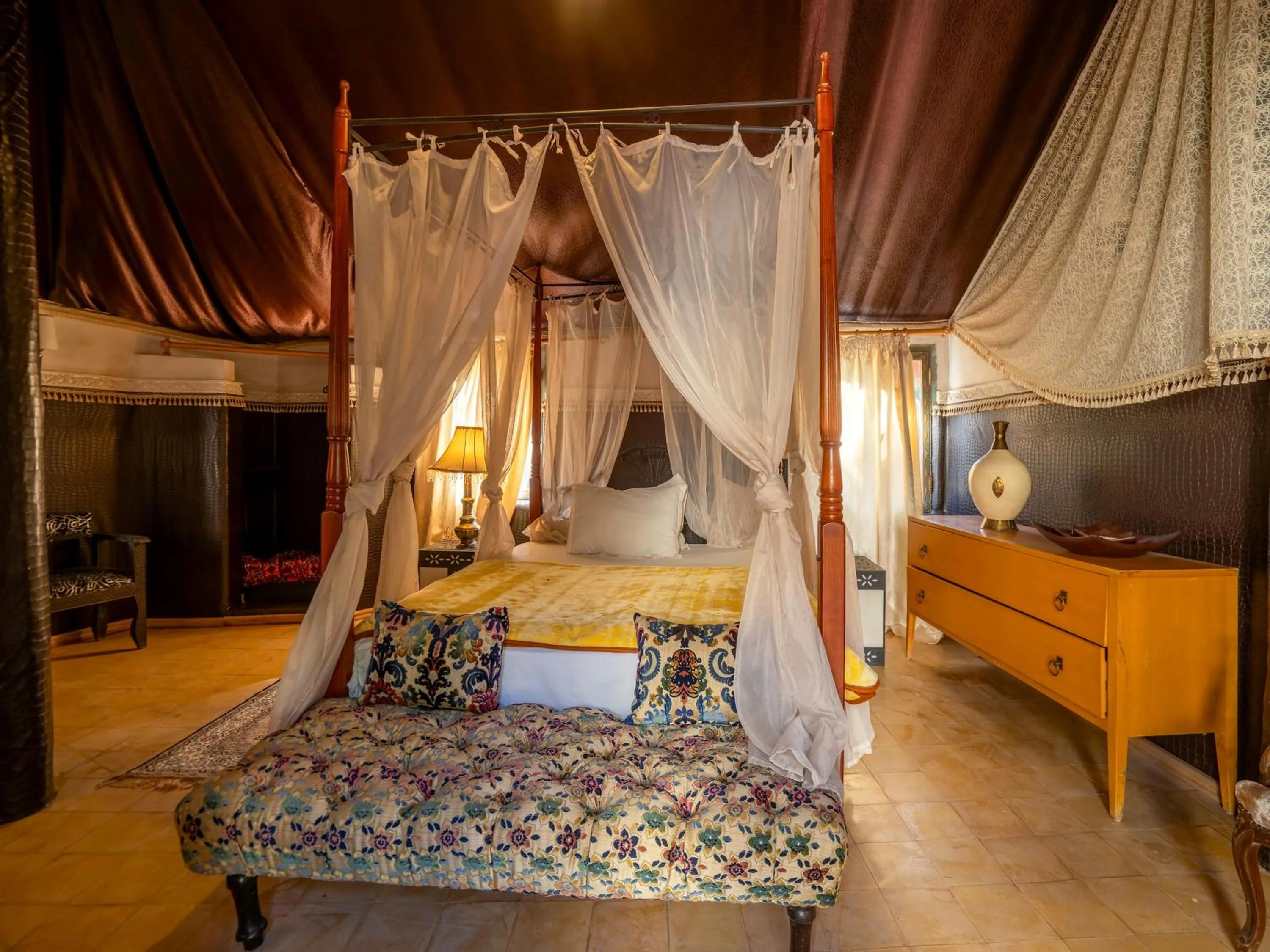 Bed in Clé De Sol Riad & SPA