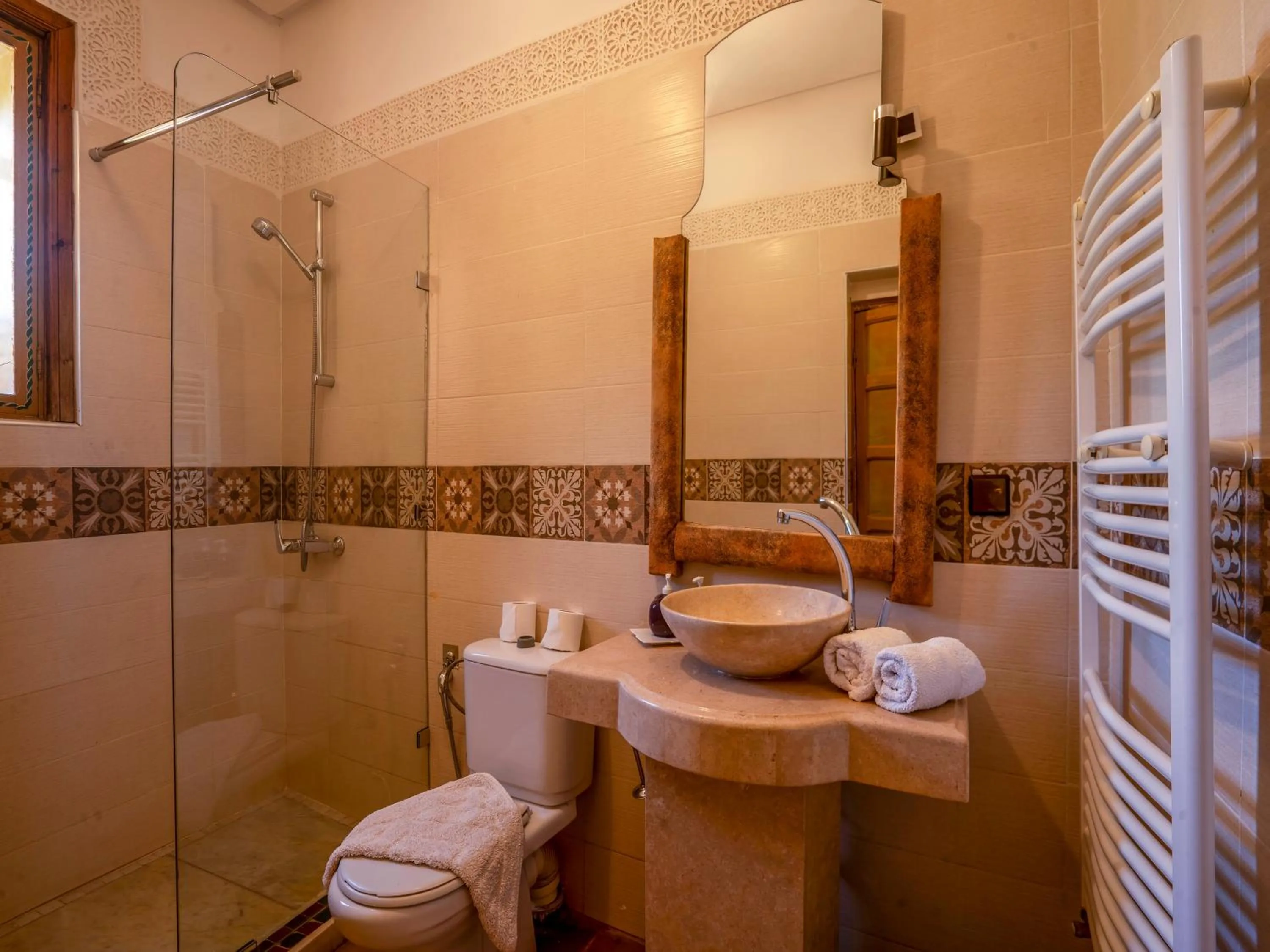 Bathroom in Clé De Sol Riad & SPA