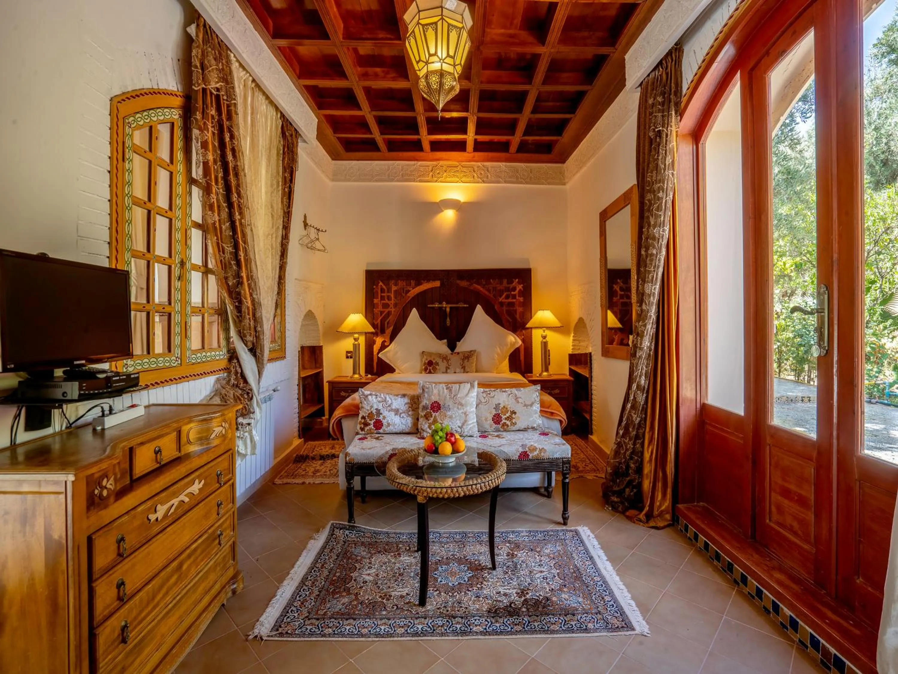Photo of the whole room, Bed in Clé De Sol Riad & SPA