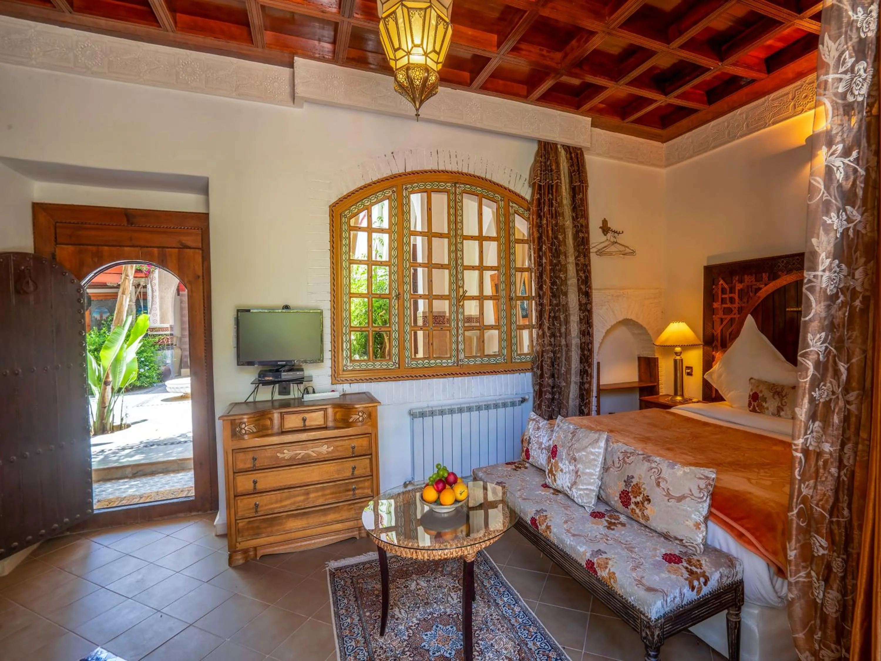 Bedroom in Clé De Sol Riad & SPA