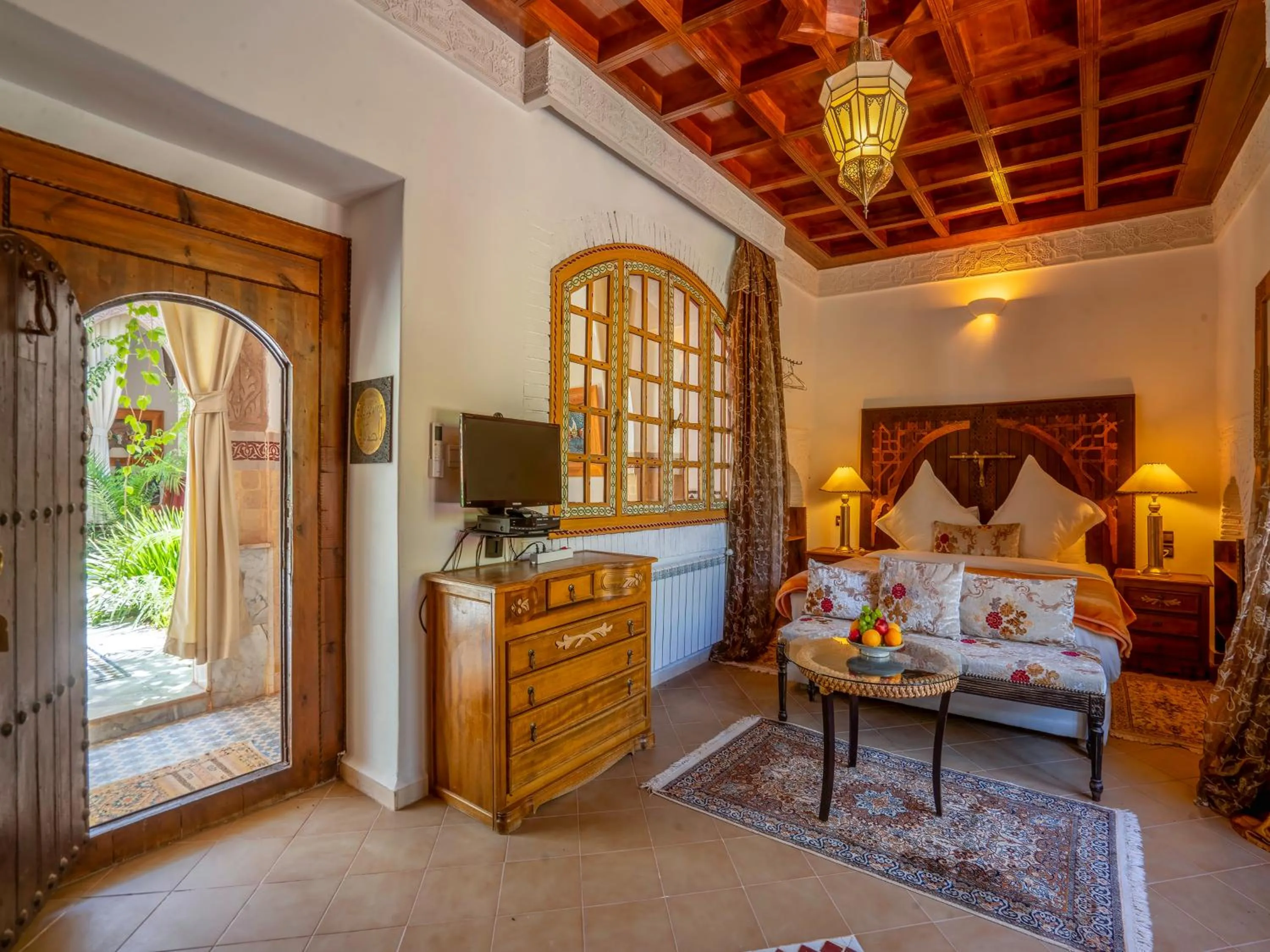 Photo of the whole room, Bed in Clé De Sol Riad & SPA