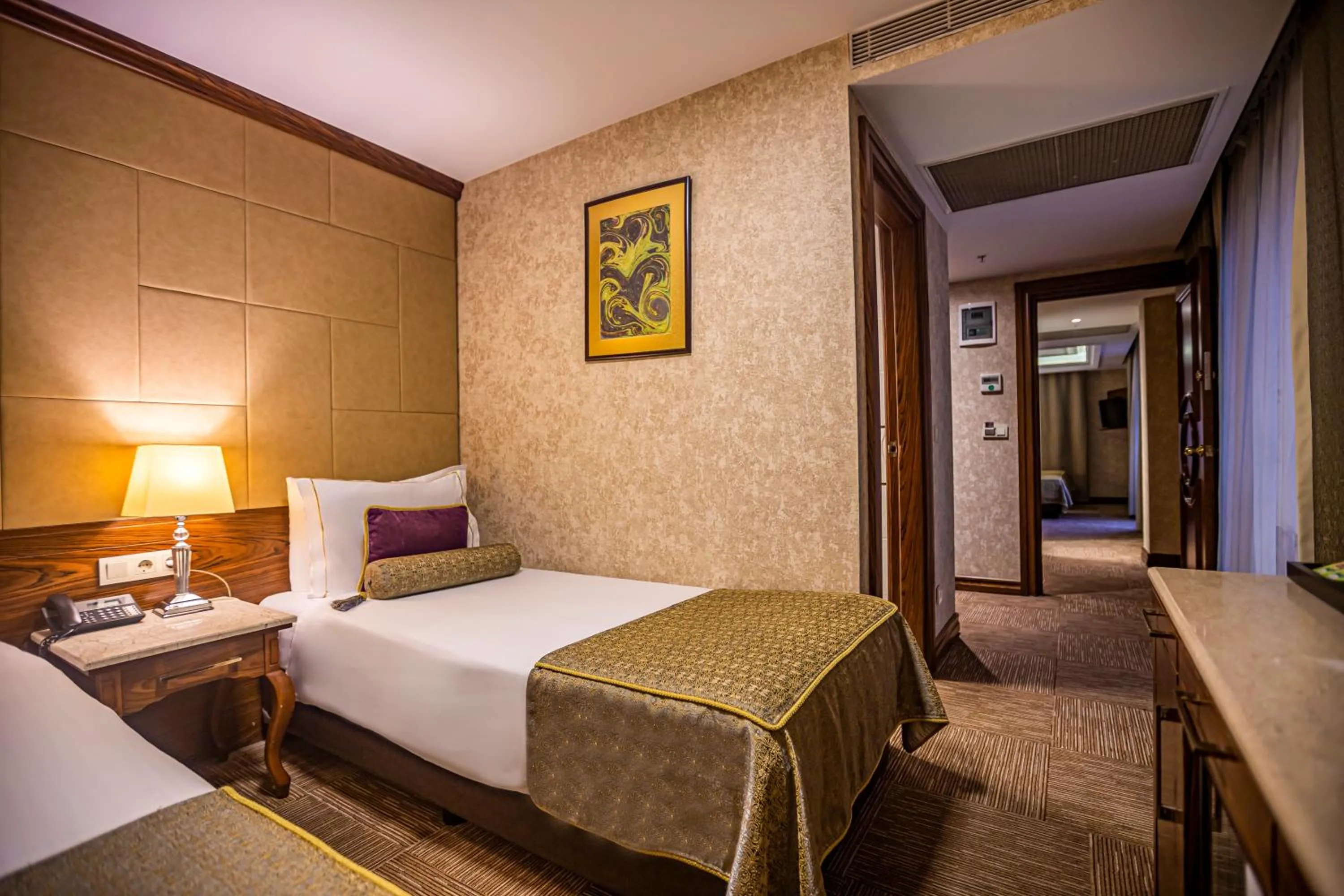 Bed in Eurostar Old City Hotel & Spa