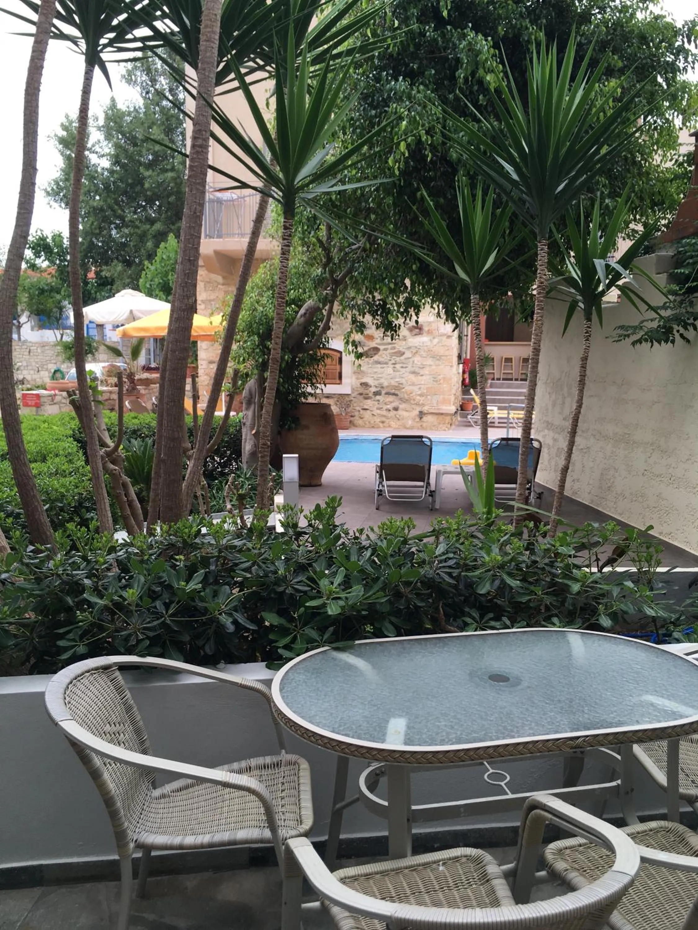 Garden view in Philoxenia Apartments