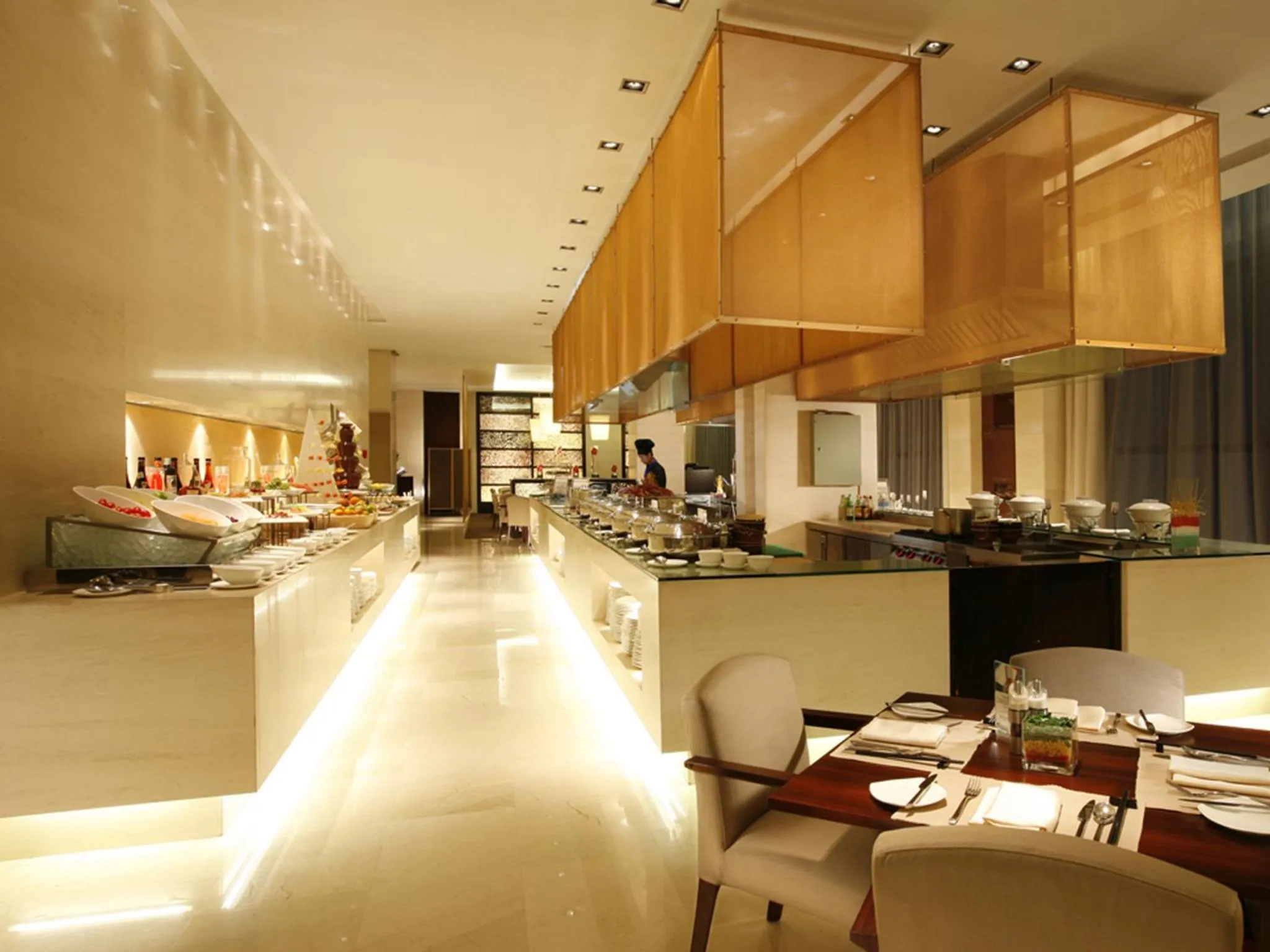 Restaurant/places to eat in Howard Johnson Parkland Hotel Dalian