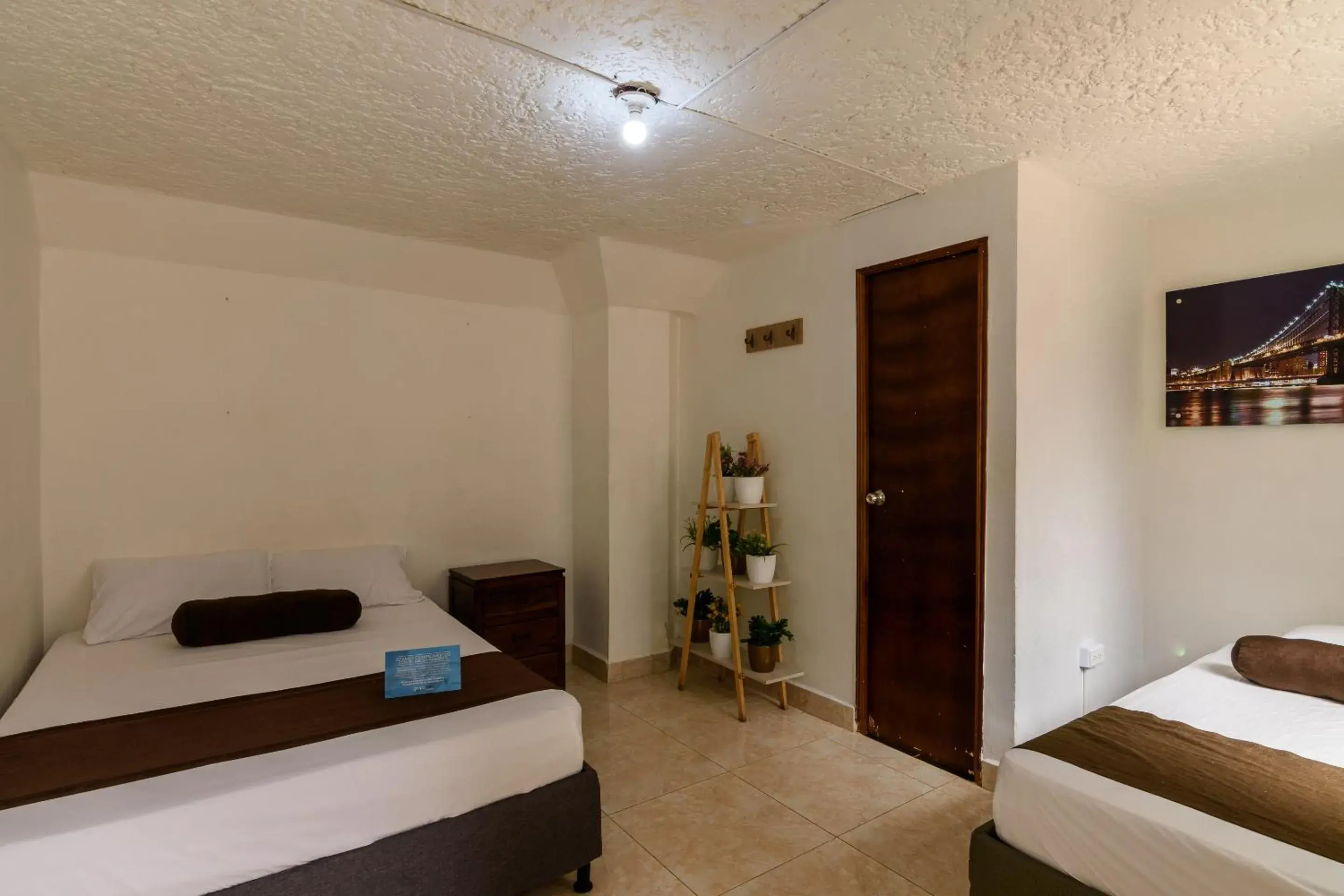 Budget Twin Room in Hotel Sol del Estadio Budget Twin Room in Hotel Sol del Estadio