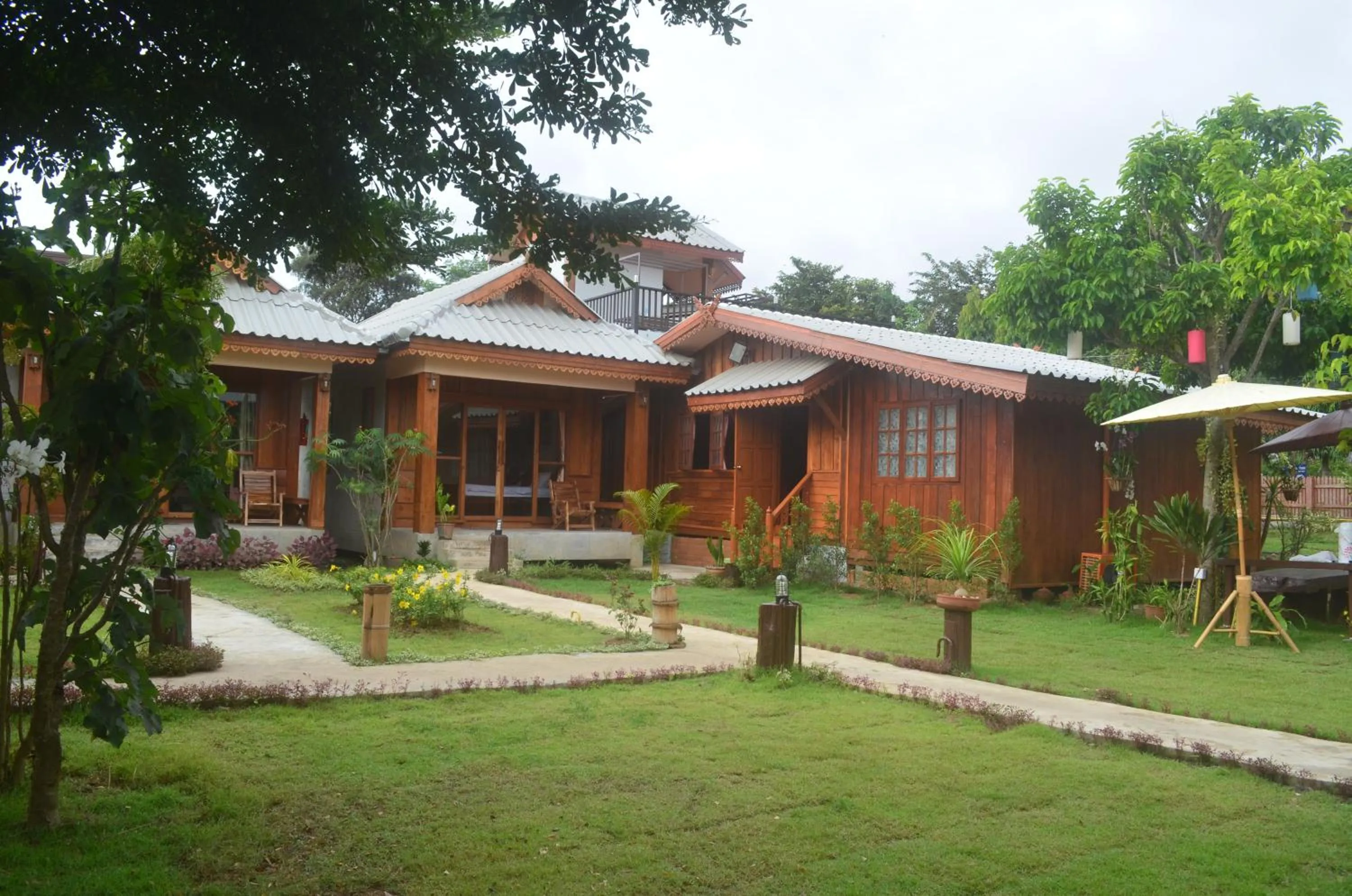 Facade/entrance in Baan Aew Pai