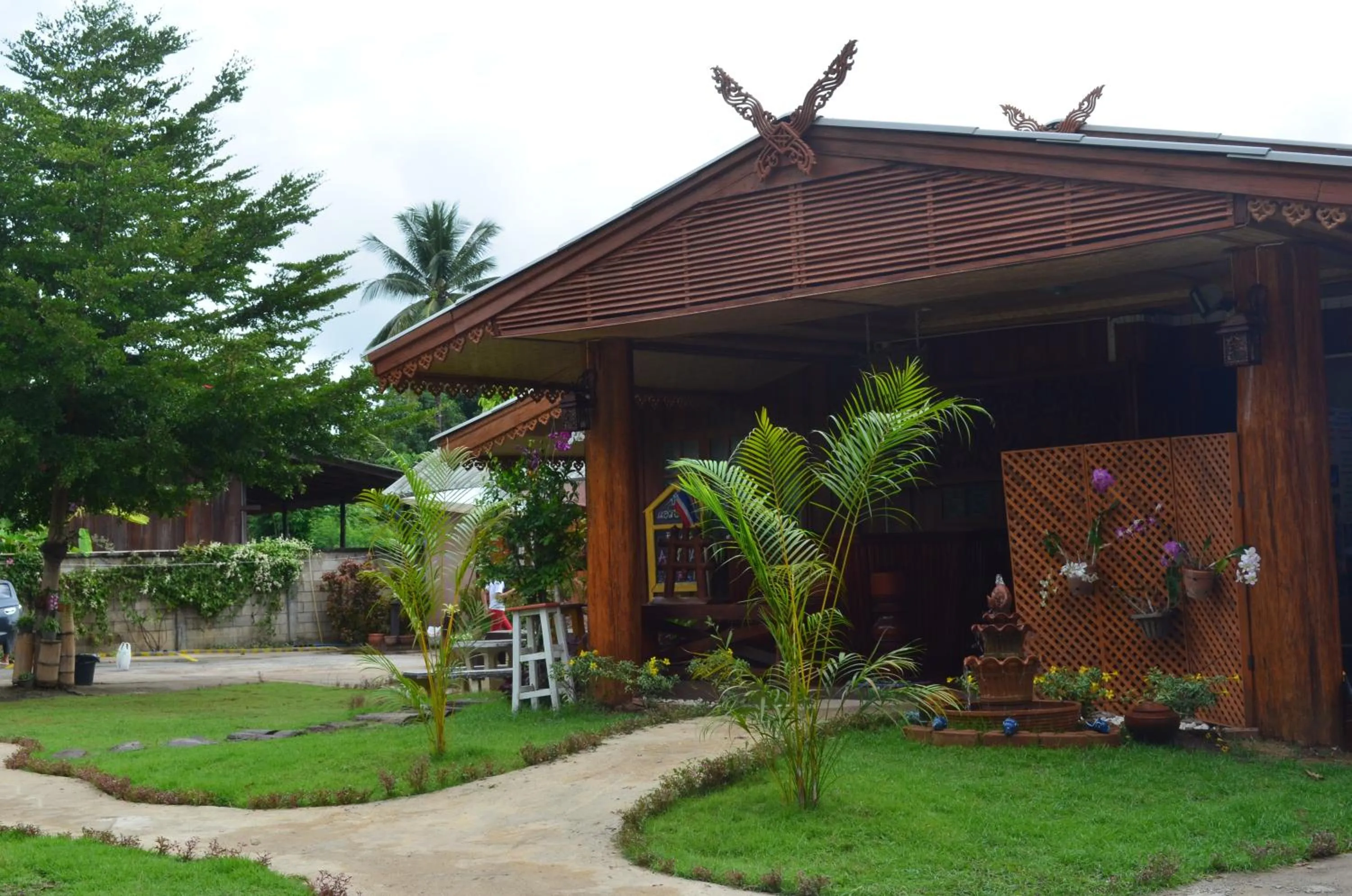Facade/entrance in Baan Aew Pai