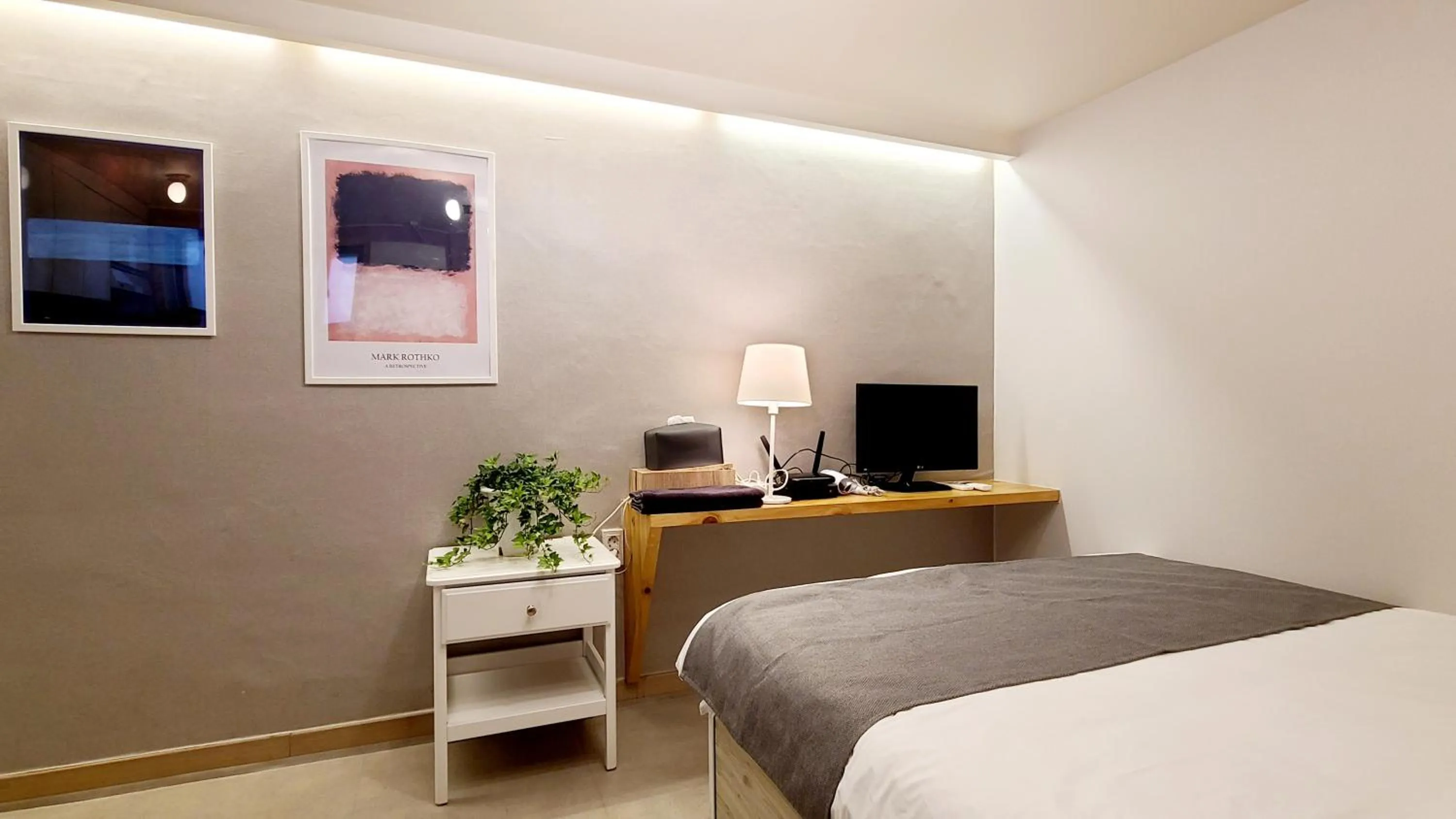 Photo of the whole room, Bed in DW Design Residence