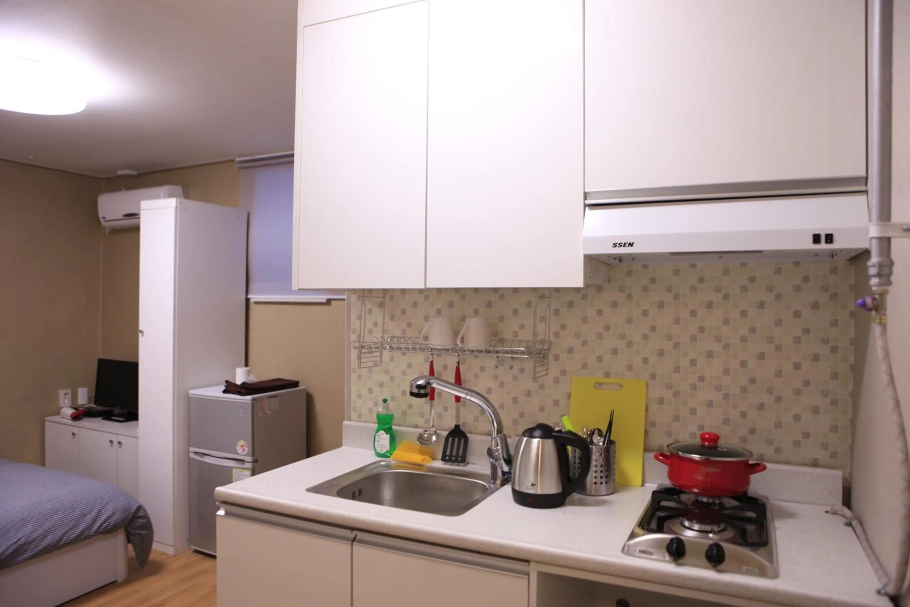 Kitchen or kitchenette in DW Design Residence