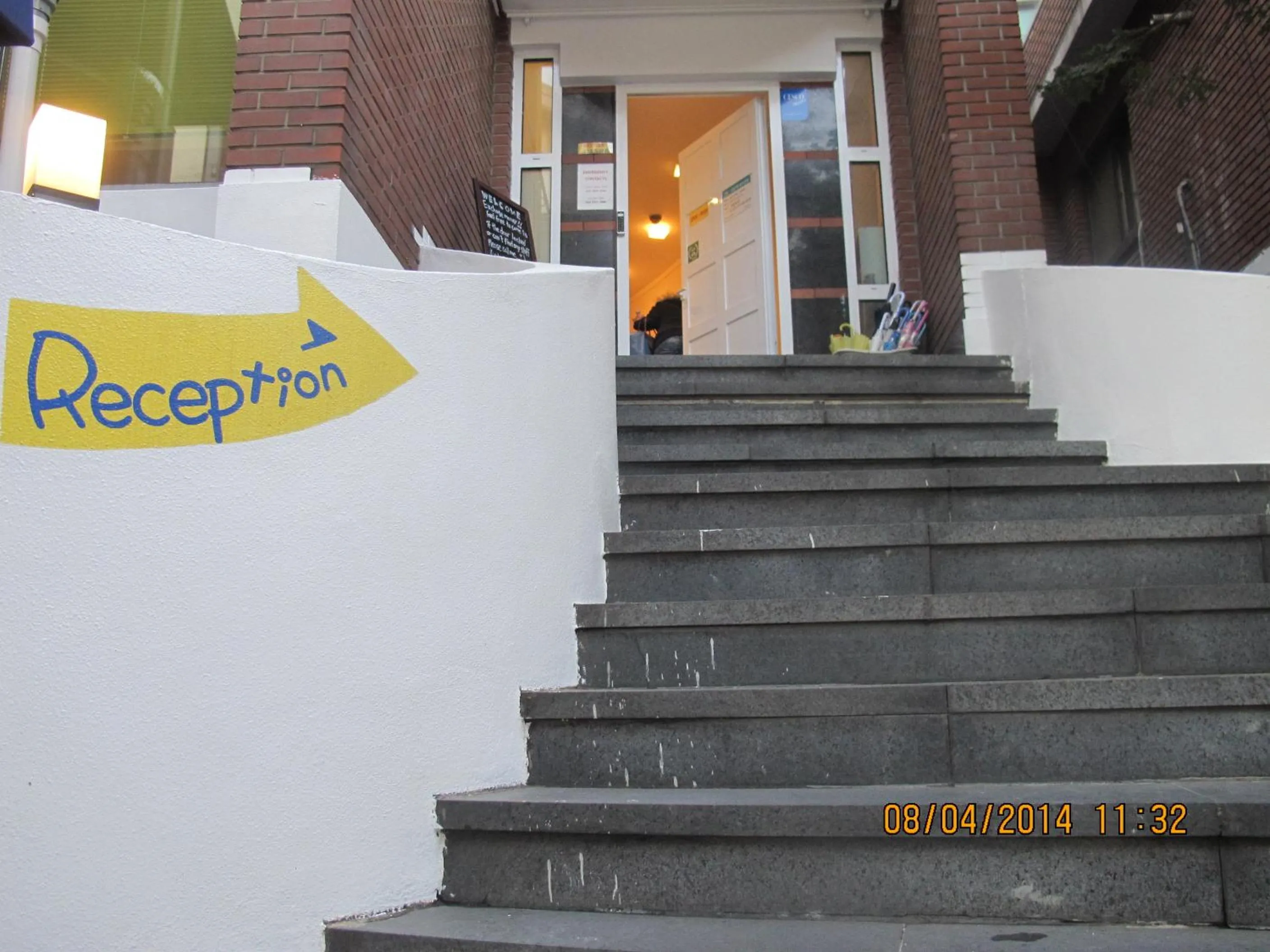 Facade/entrance in DW Design Residence