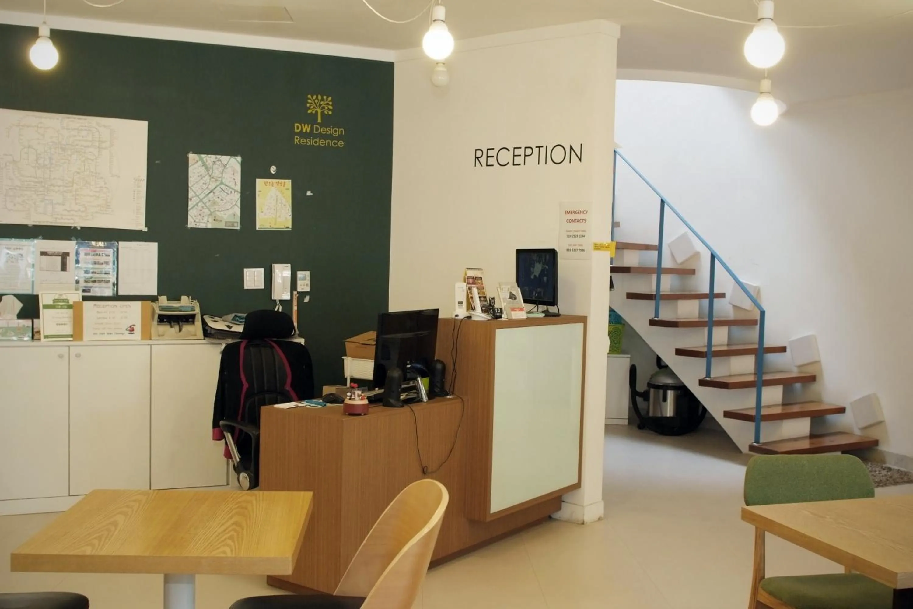 Lobby or reception in DW Design Residence