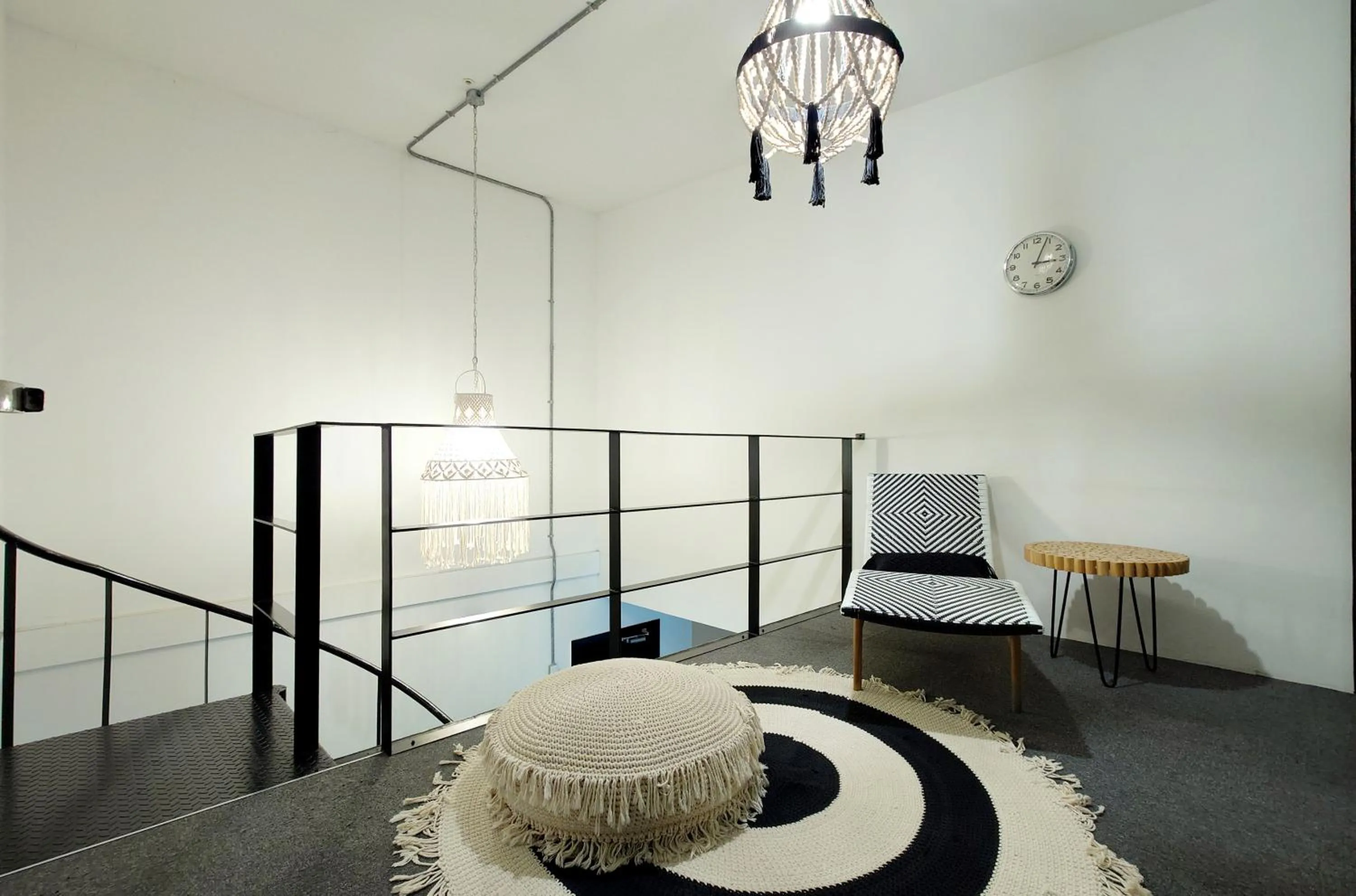 Living room in Seoul Loft Apartments - SLA 7 Night Minimum