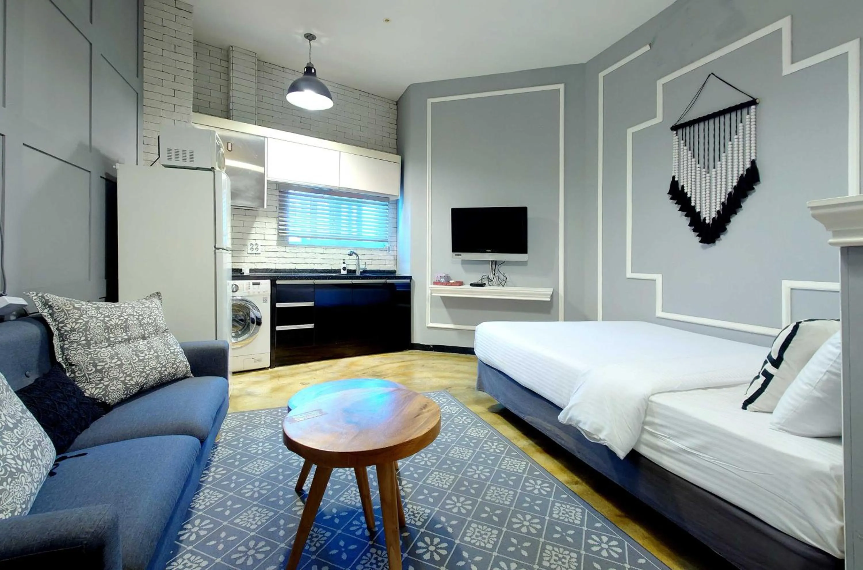 Bedroom, Bed in Seoul Loft Apartments - SLA 7 Night Minimum