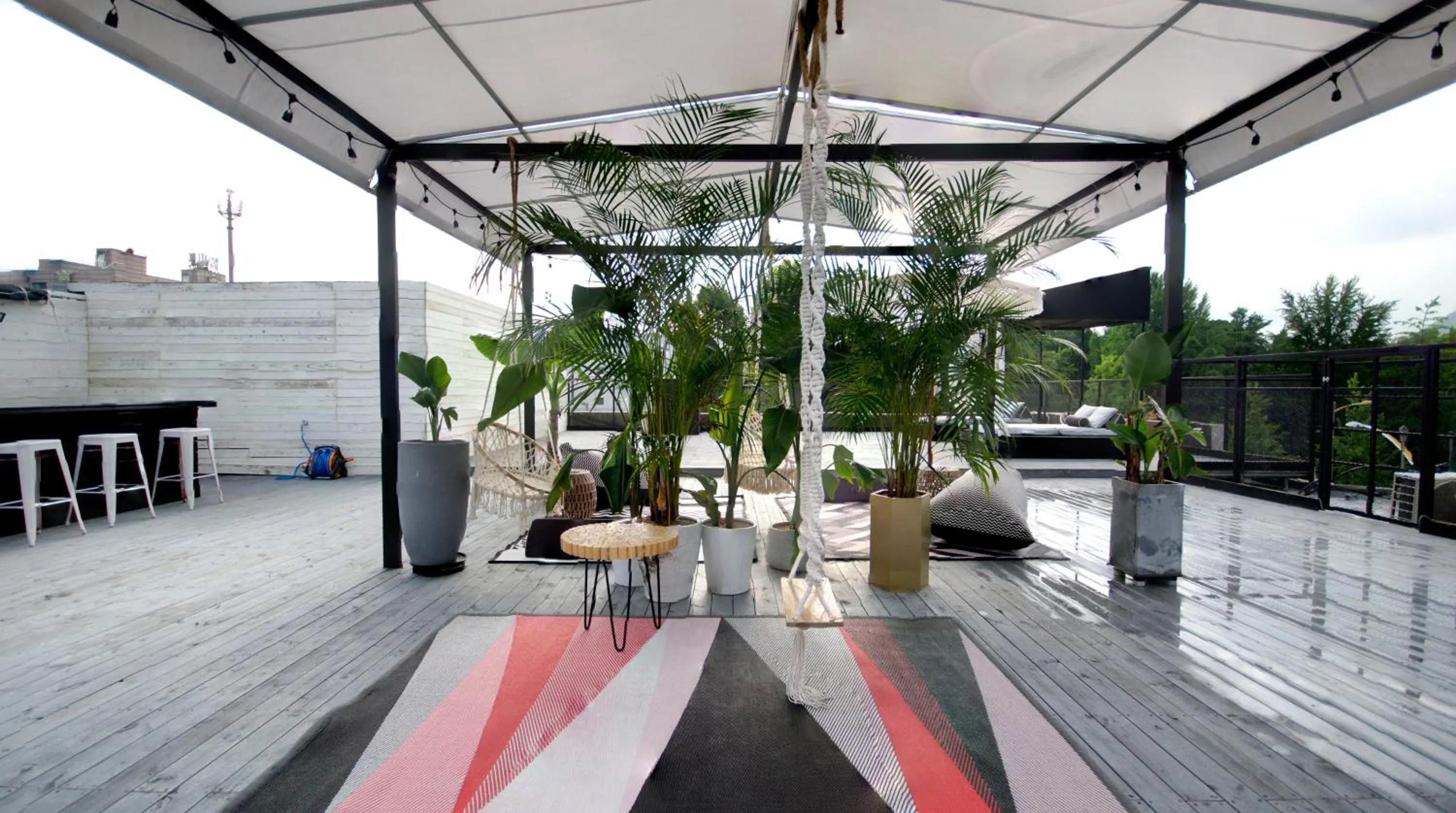 Garden in Seoul Loft Apartments - SLA 7 Night Minimum