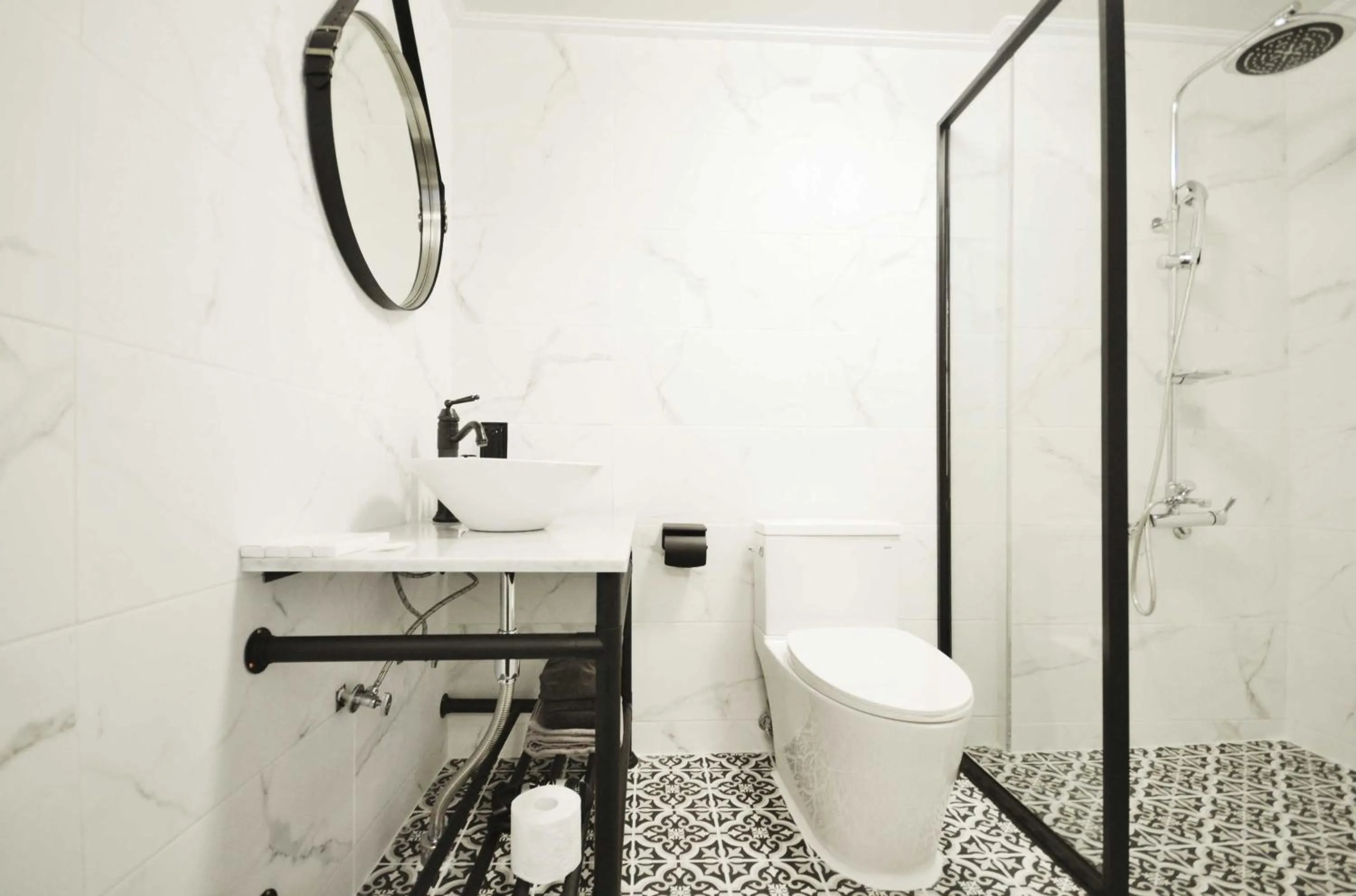 Bathroom in Seoul Loft Apartments - SLA 7 Night Minimum