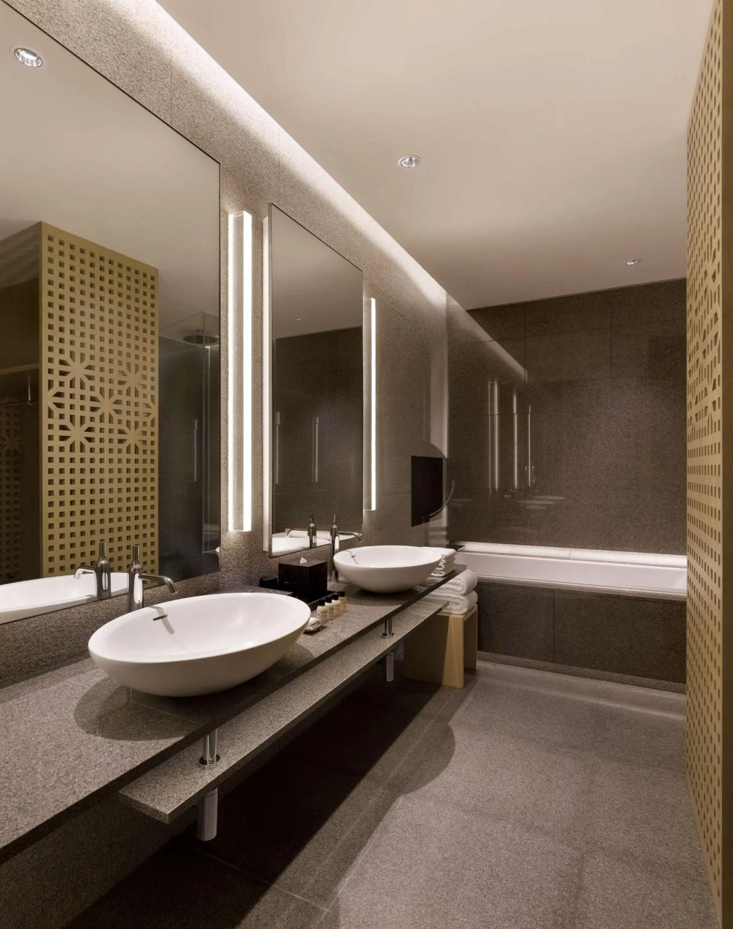 Bathroom, Bed in Park Hyatt Busan