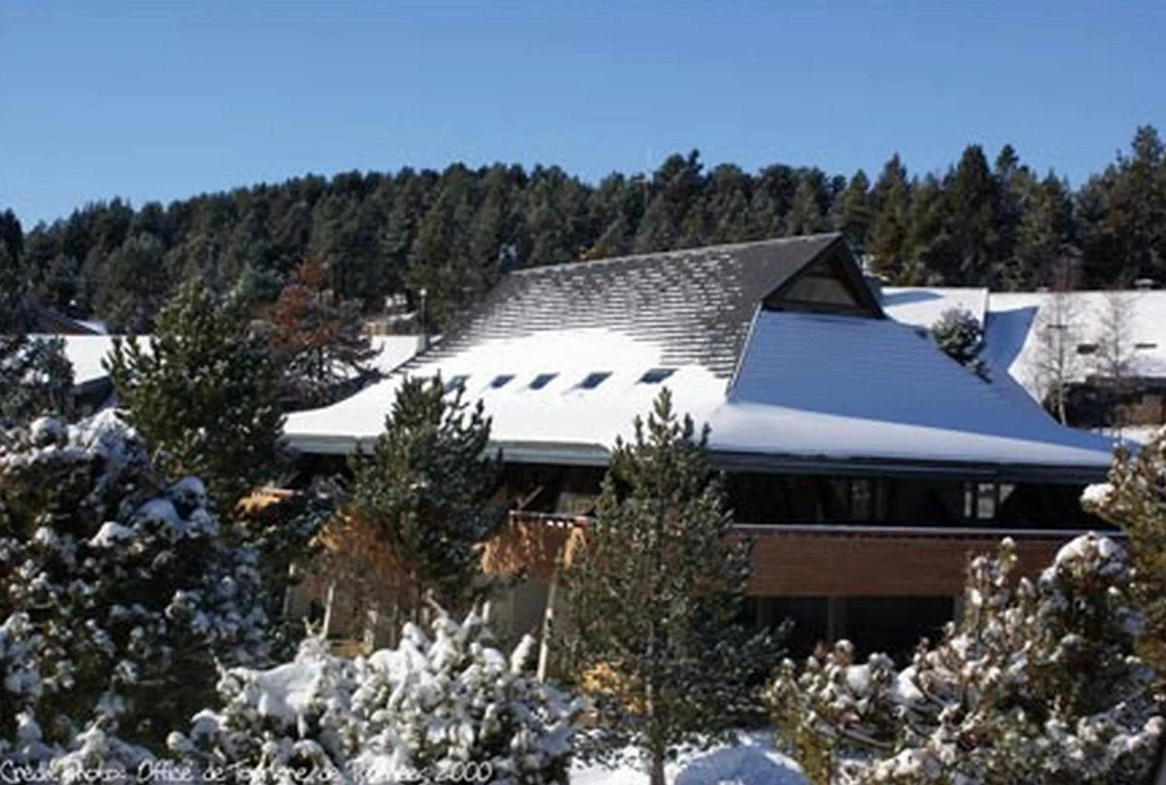 Property building in Le Chalet du Ticou