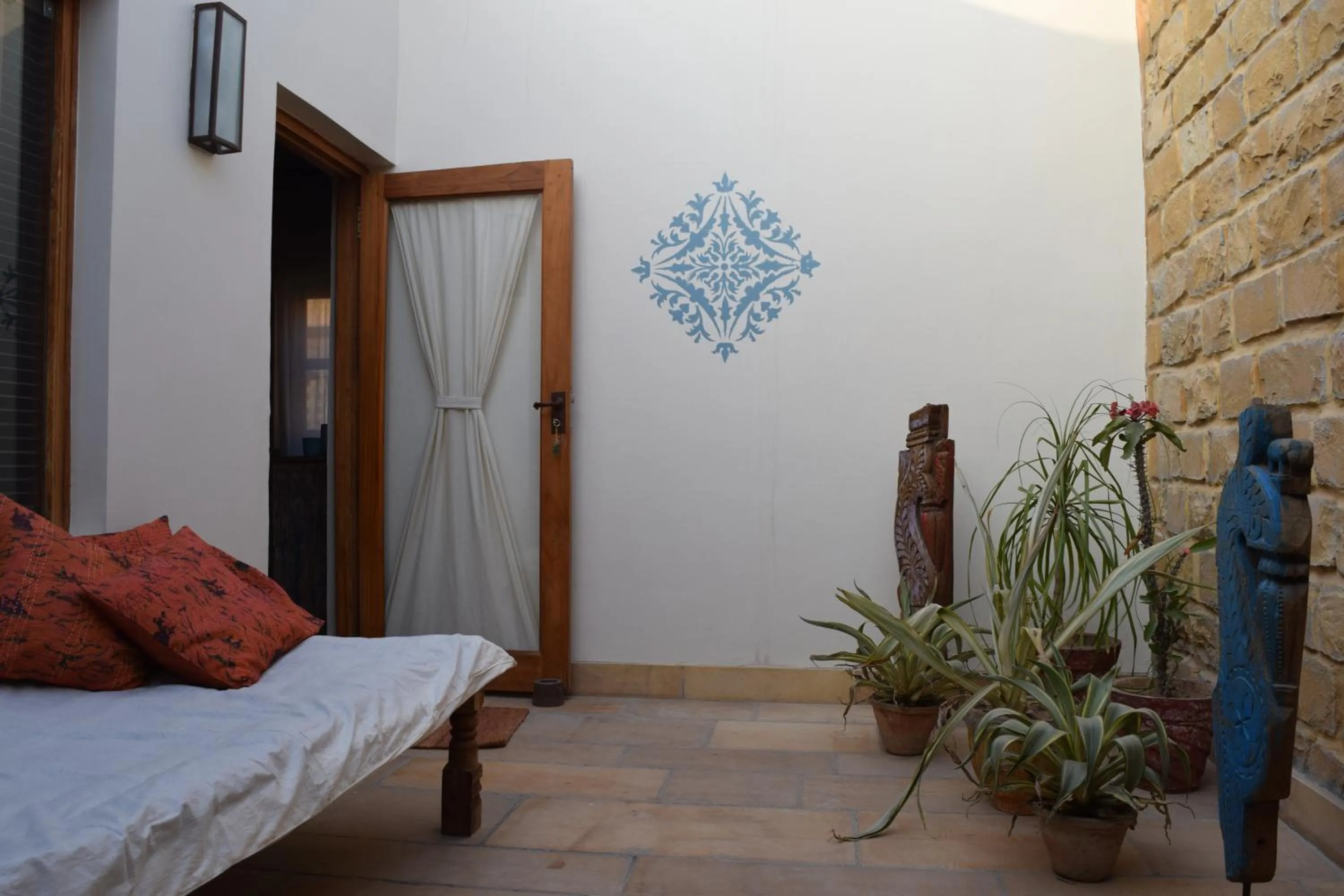 Patio in 1st Gate Home- Fusion