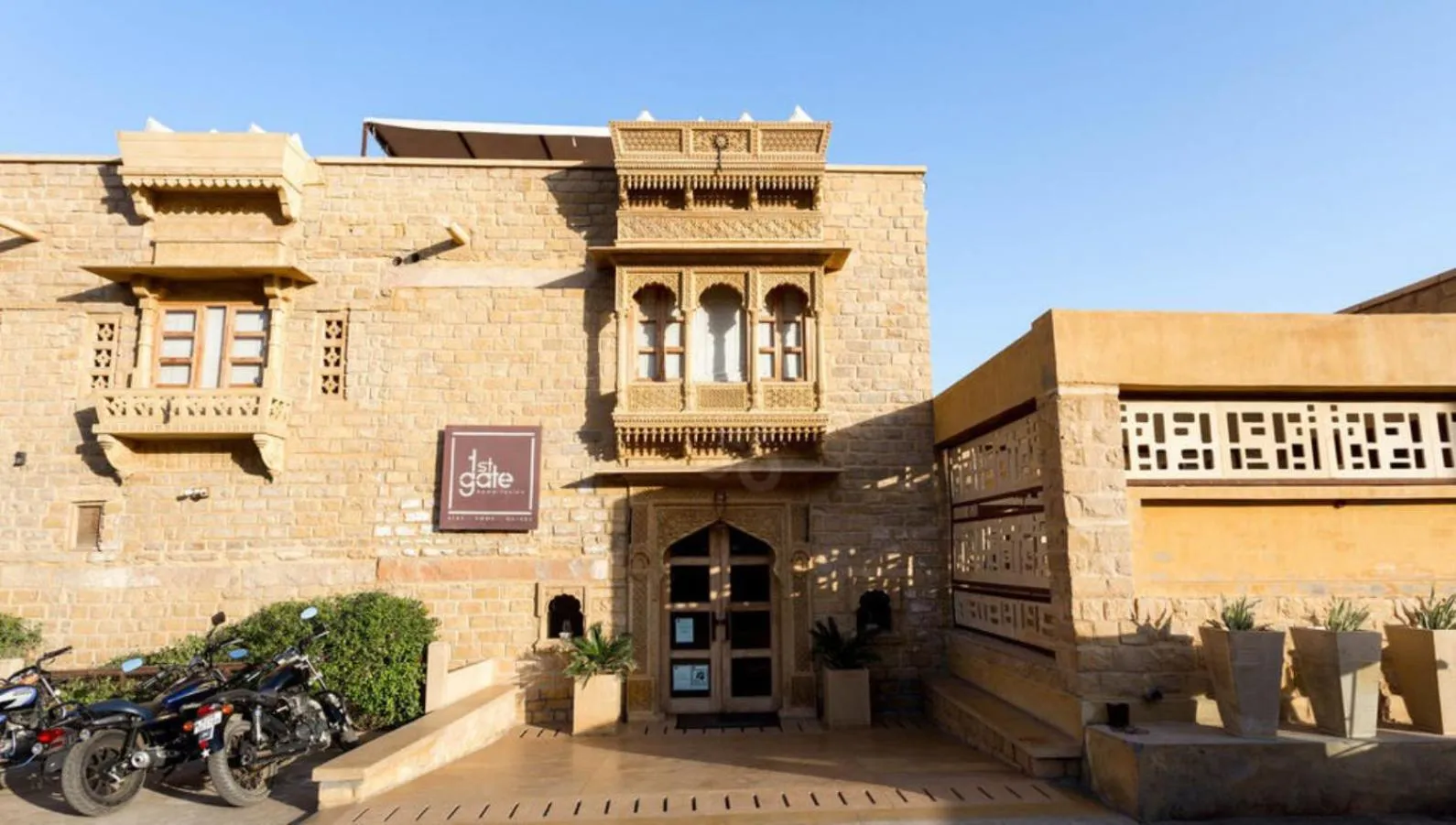 Facade/entrance in 1st Gate Home- Fusion