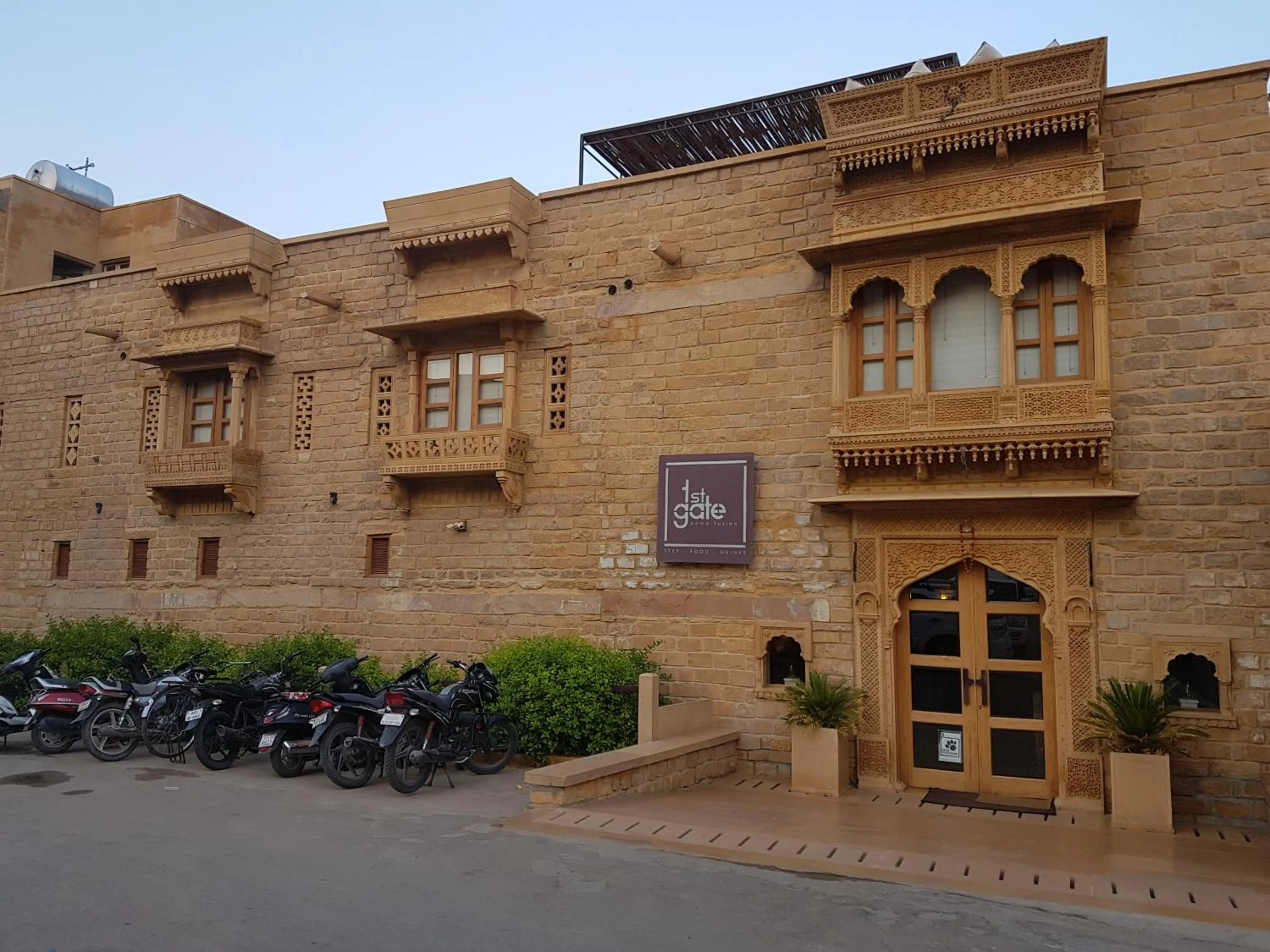 Facade/entrance in 1st Gate Home- Fusion