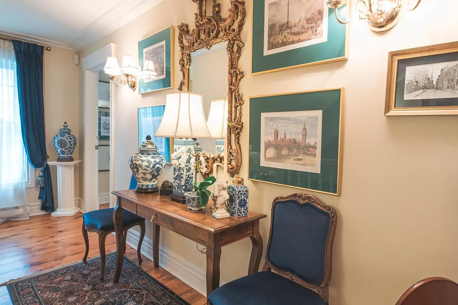 Decorative detail, Seating Area in Domaine Dorchamps