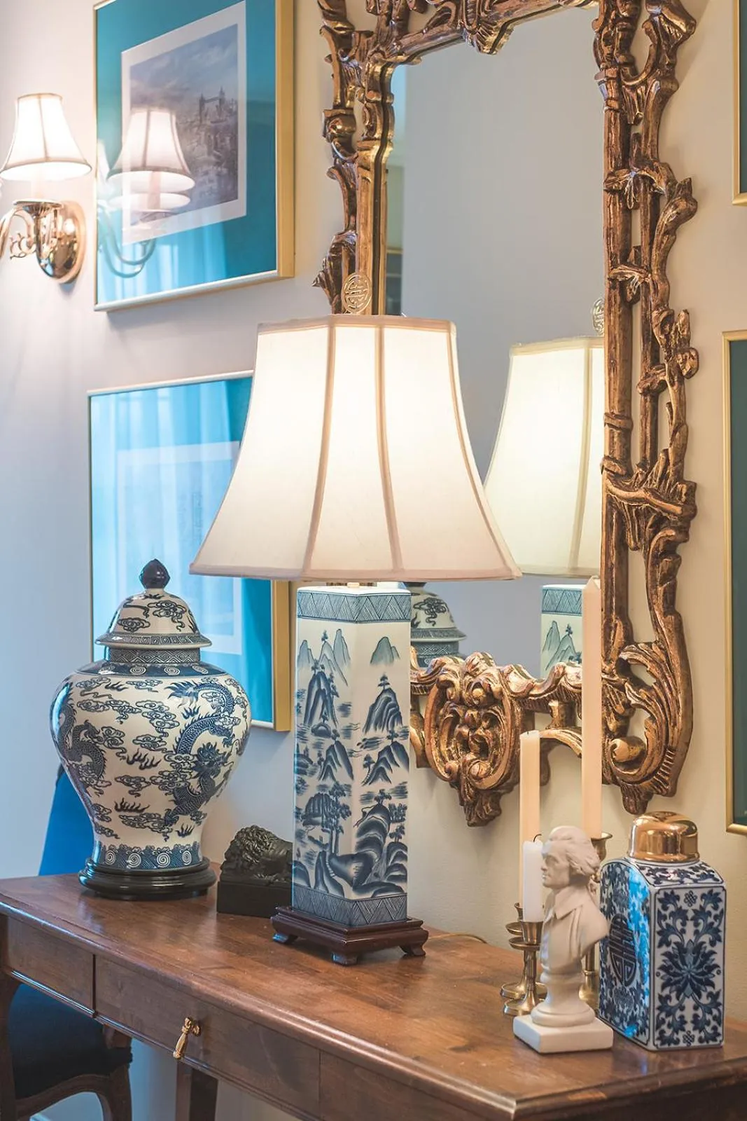 Decorative detail, Seating Area in Domaine Dorchamps