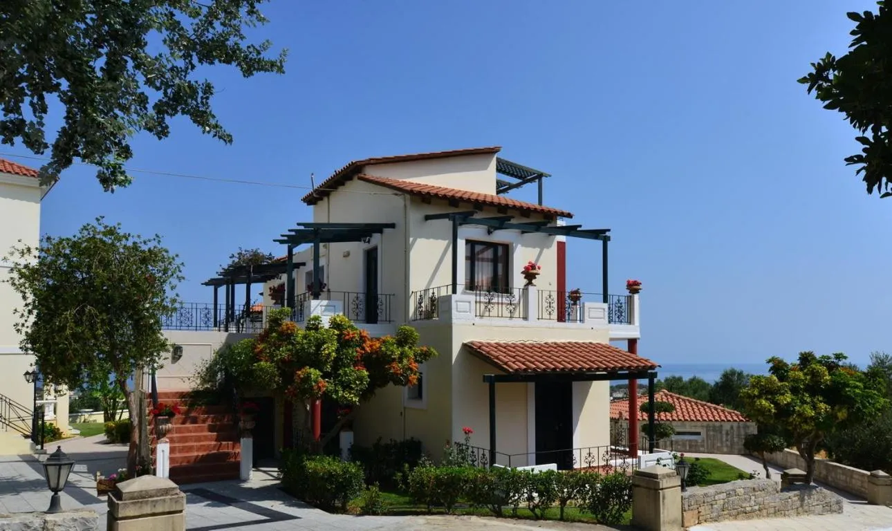 Facade/entrance in Antilia Apartments