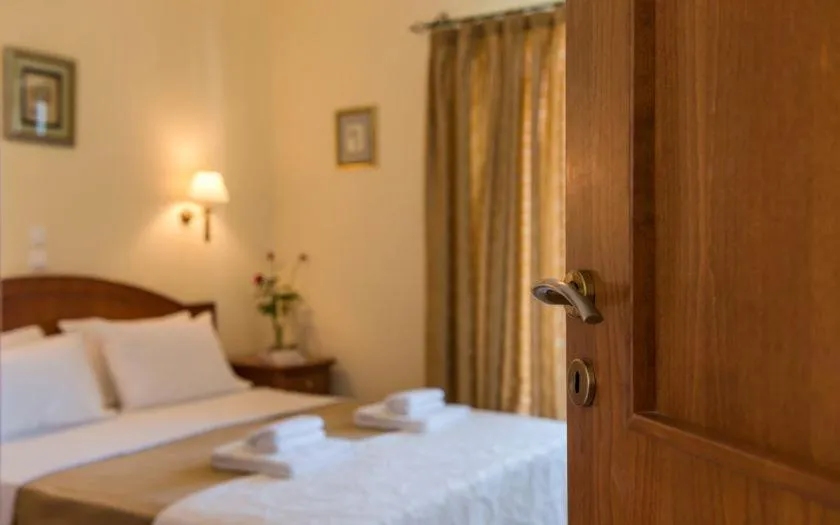 Photo of the whole room, Bed in Antilia Apartments