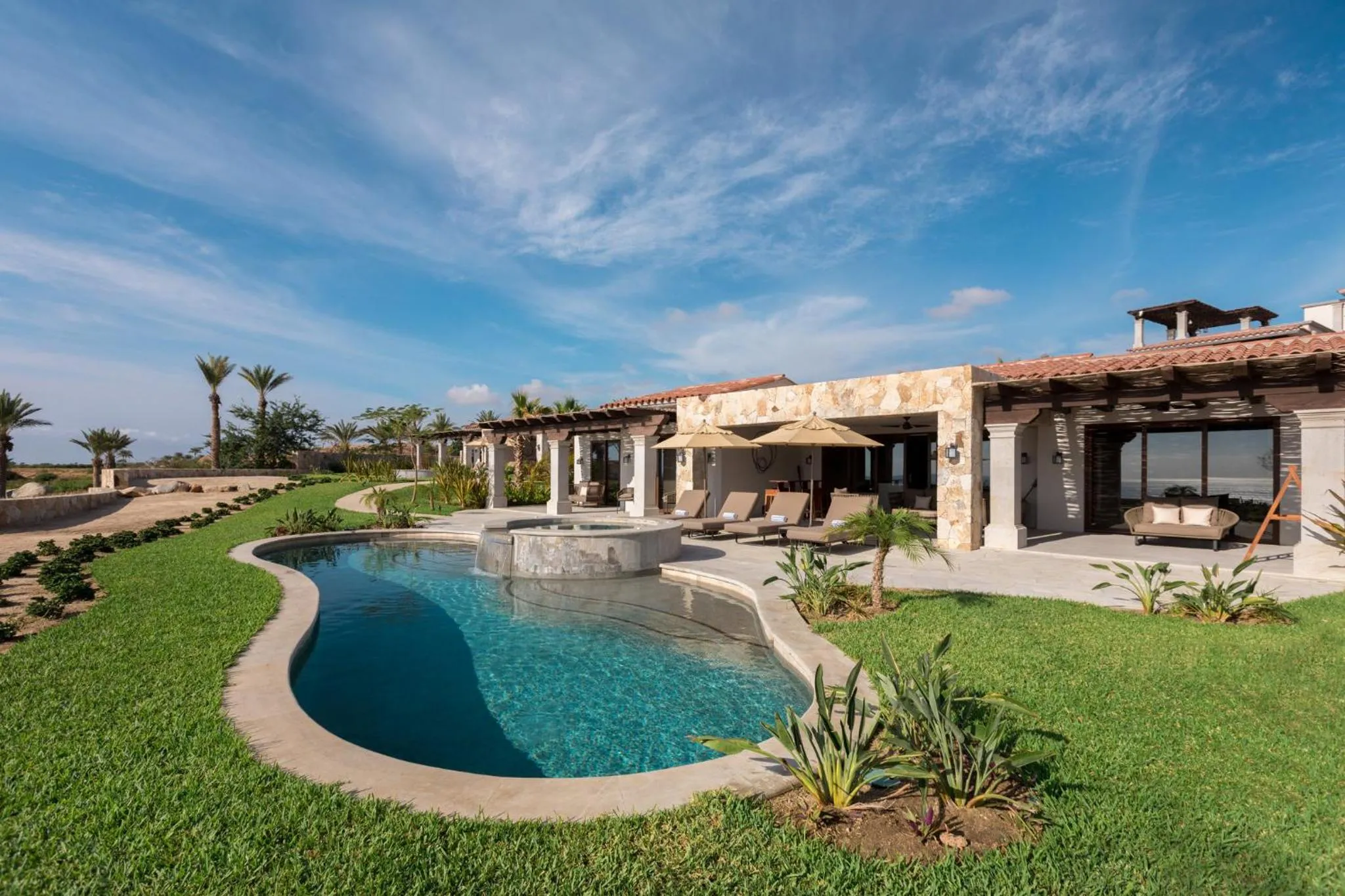 Swimming pool in Live Aqua Private Residences Los Cabos