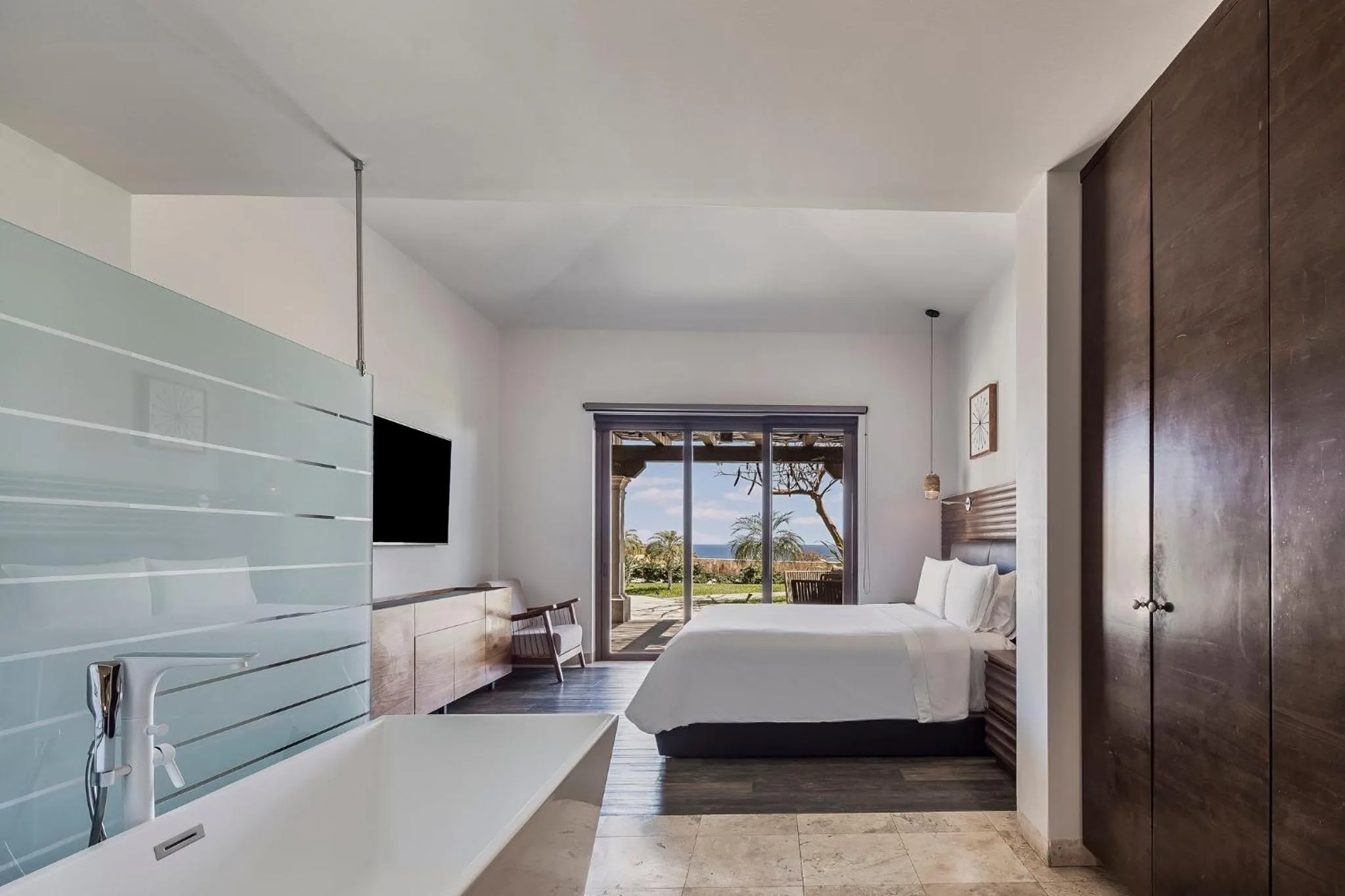 Photo of the whole room, Bed in Live Aqua Private Residences Los Cabos