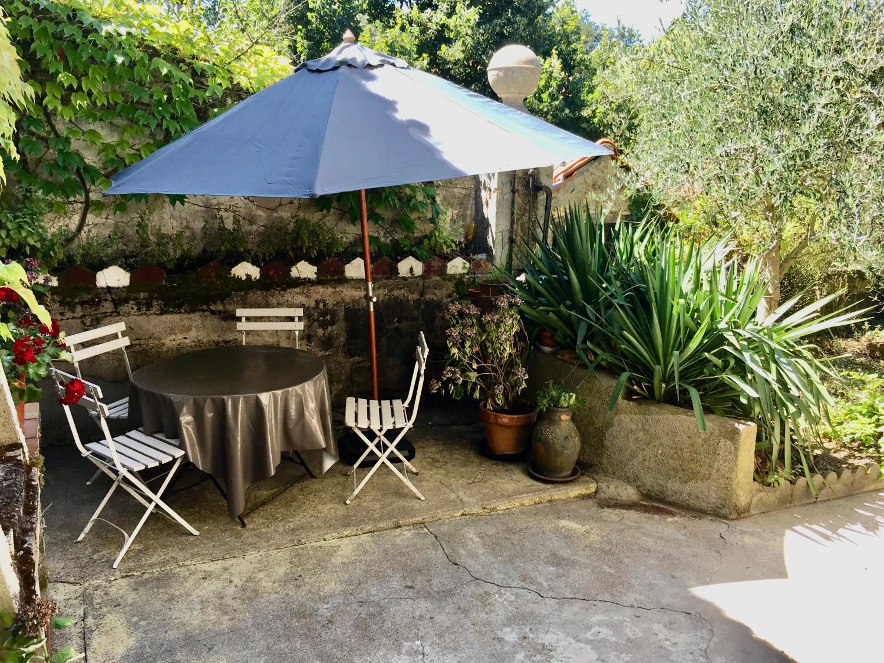 Patio in La Maison Haute