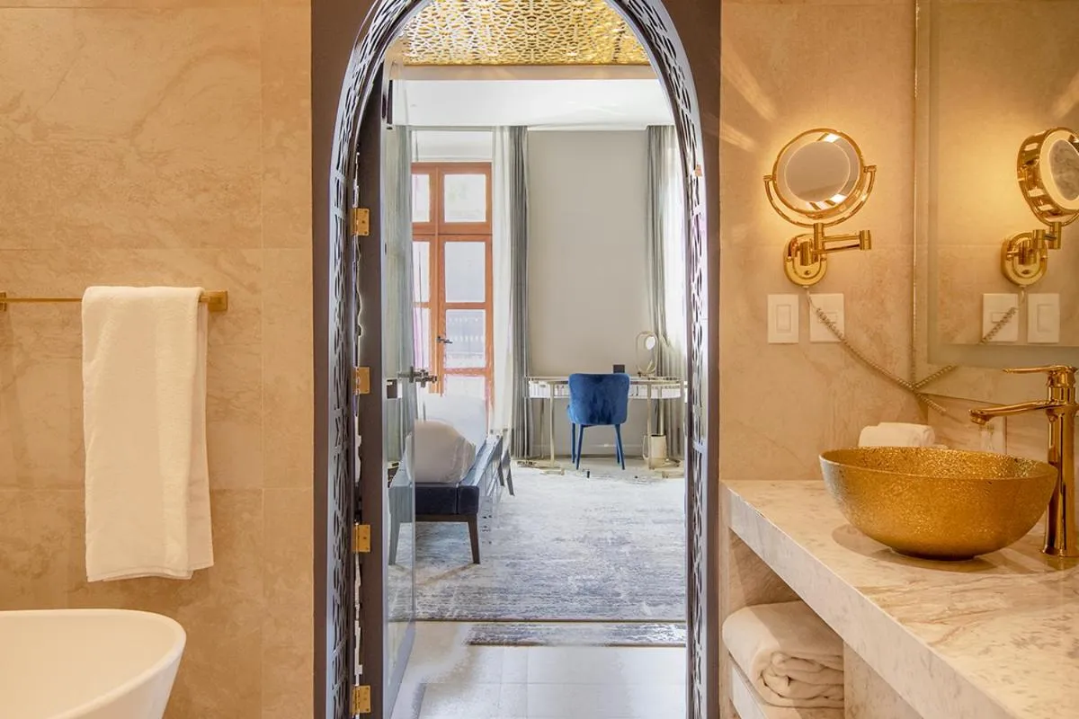 L Hotel Perla Boutique