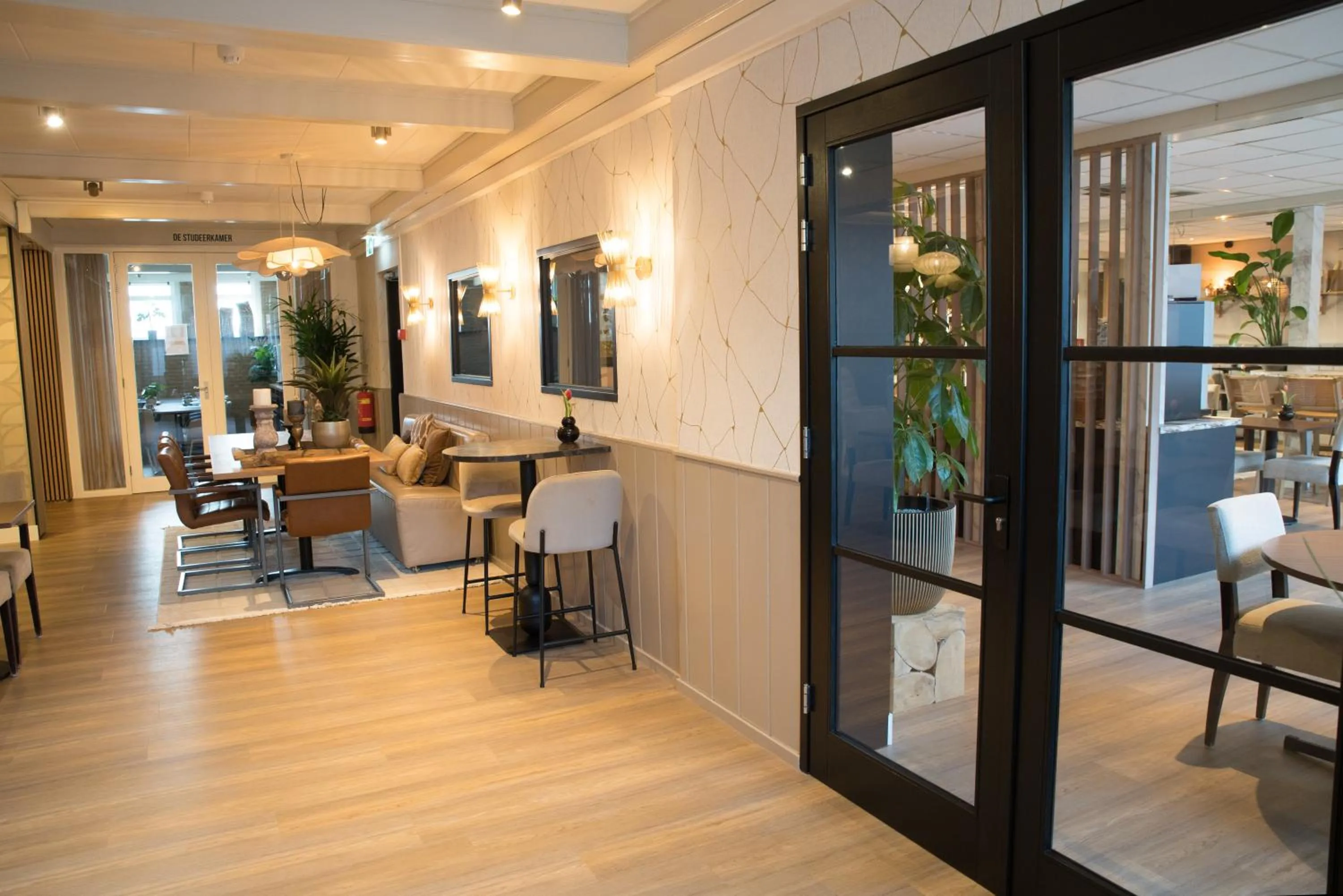 Breakfast in The BLOOM