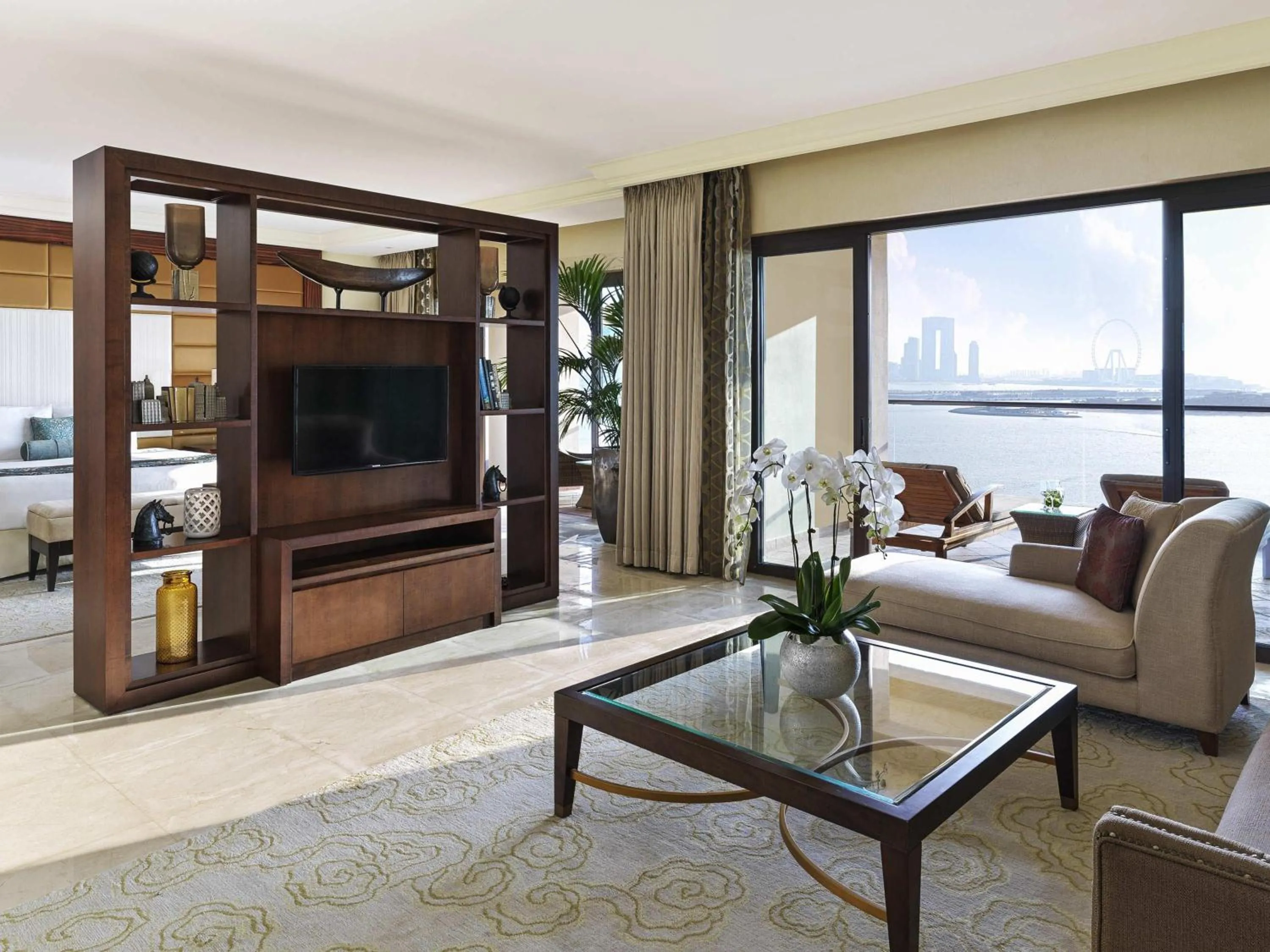 Bedroom in Fairmont The Palm