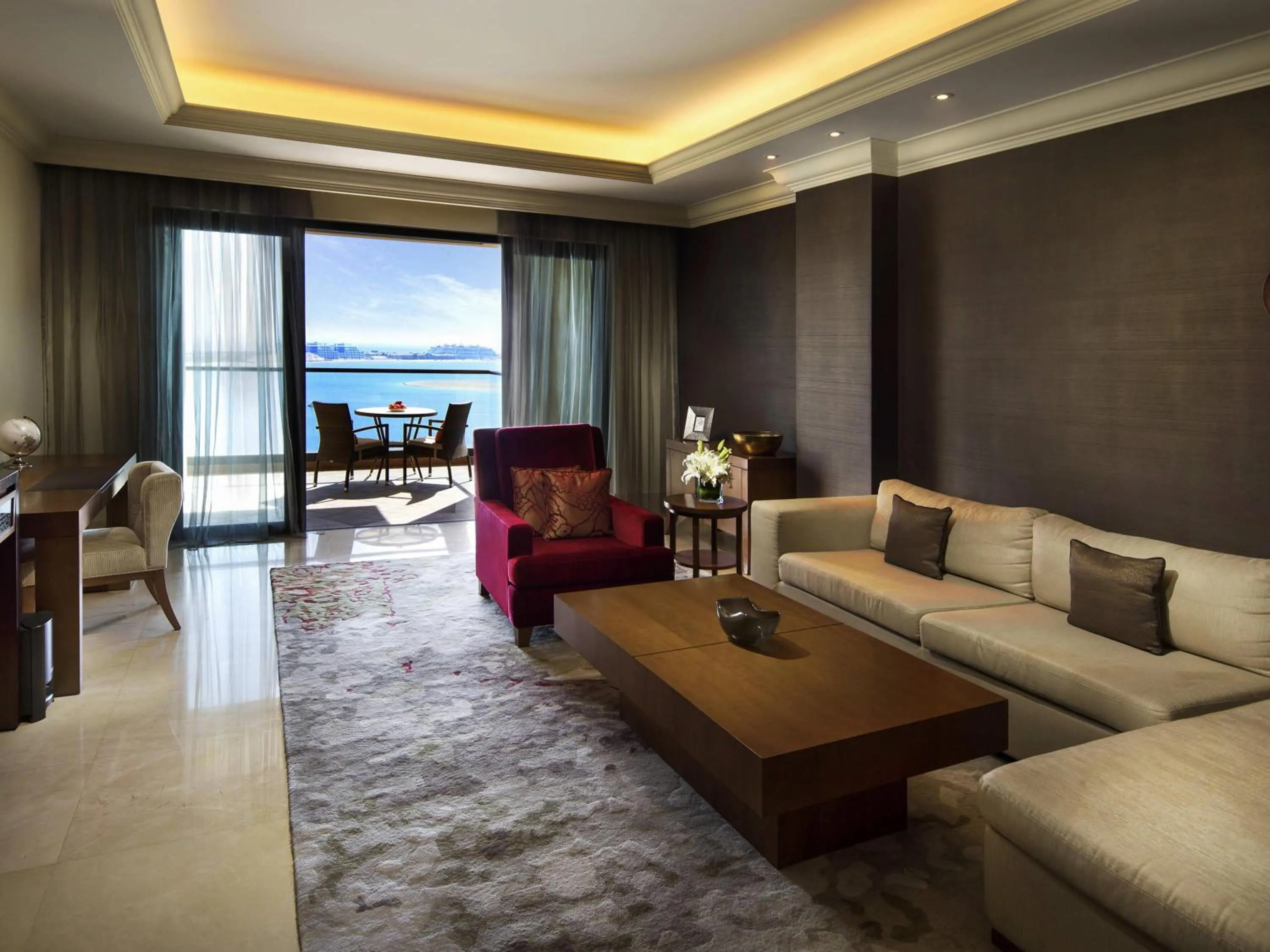 Bedroom in Fairmont The Palm