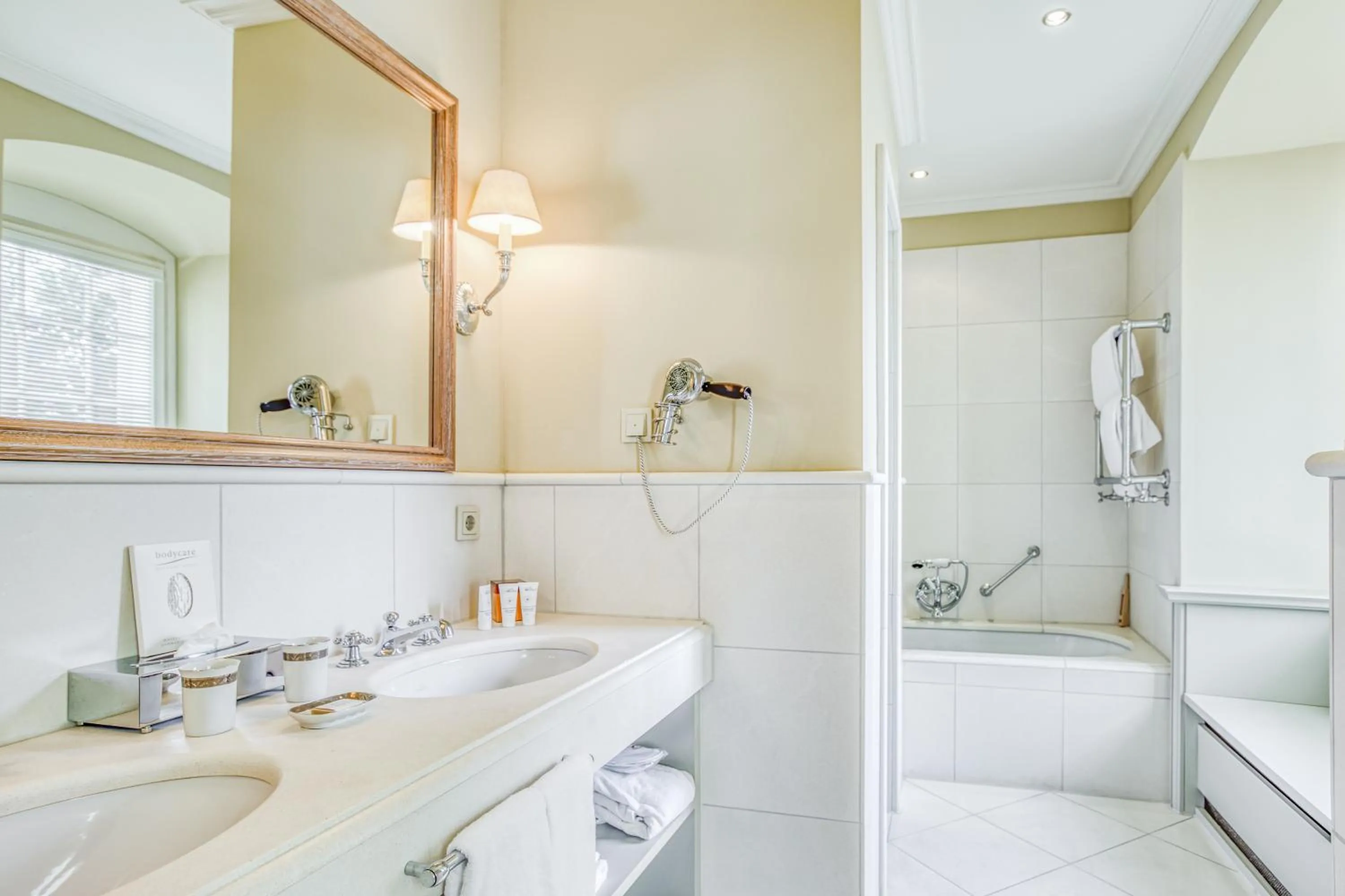 Bathroom in Wald & Schlosshotel Friedrichsruhe