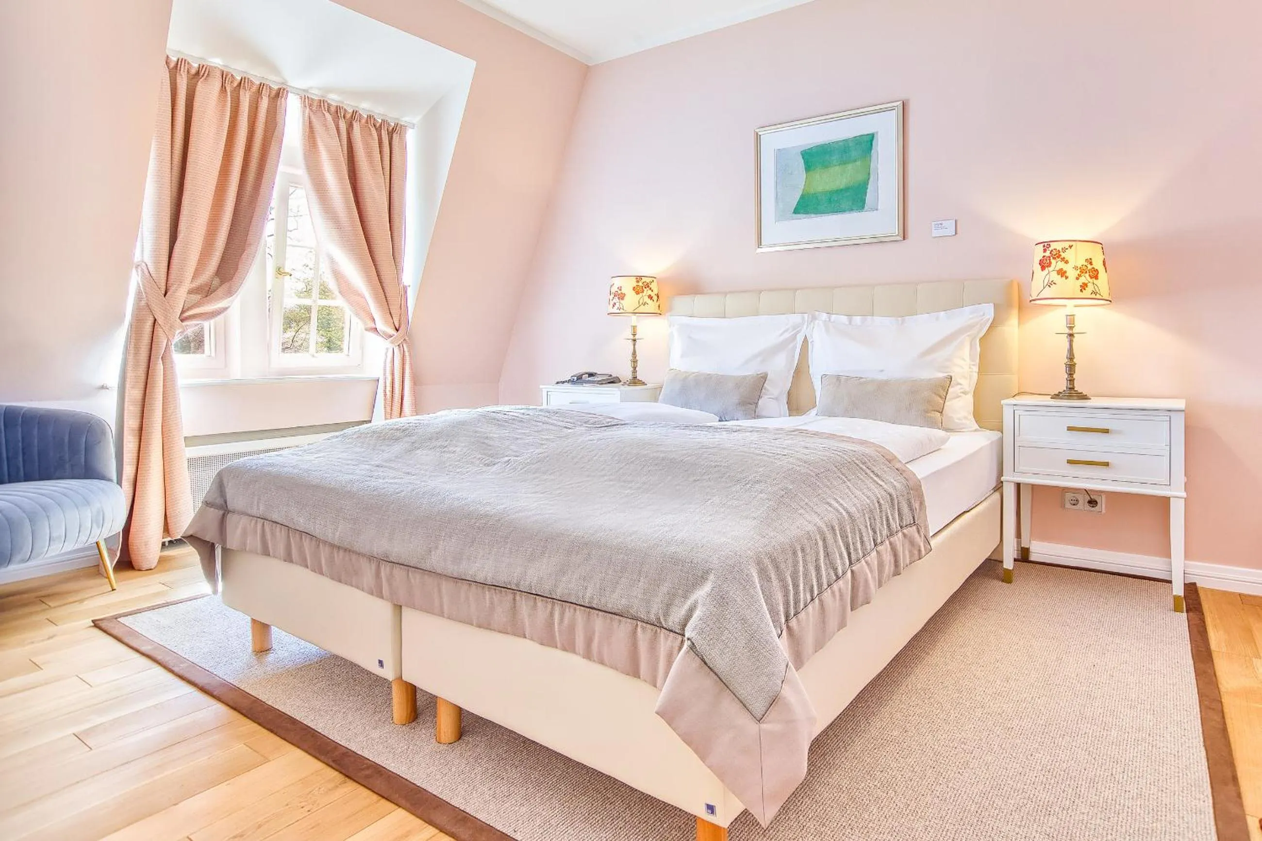 Bedroom, Bed in Wald & Schlosshotel Friedrichsruhe