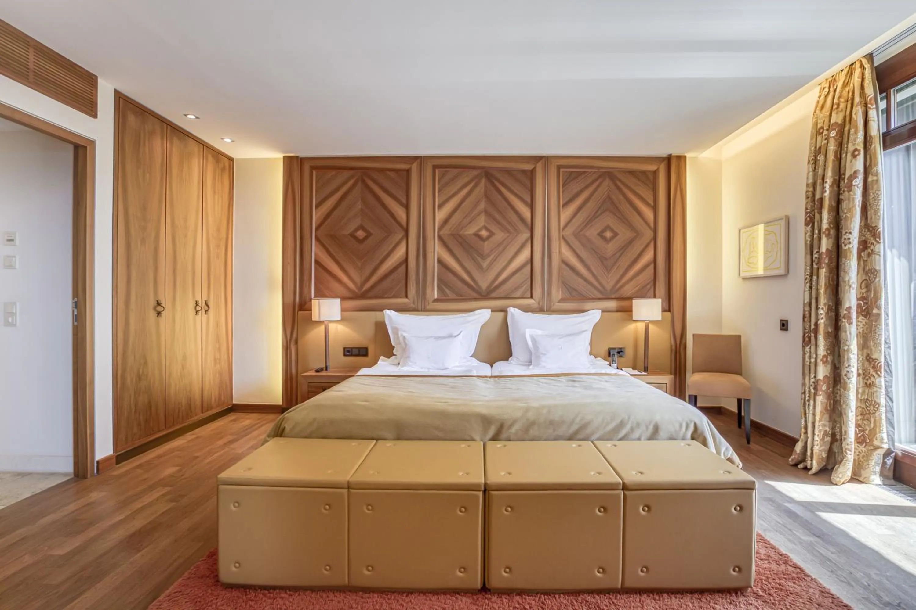 Bedroom, Bed in Wald & Schlosshotel Friedrichsruhe