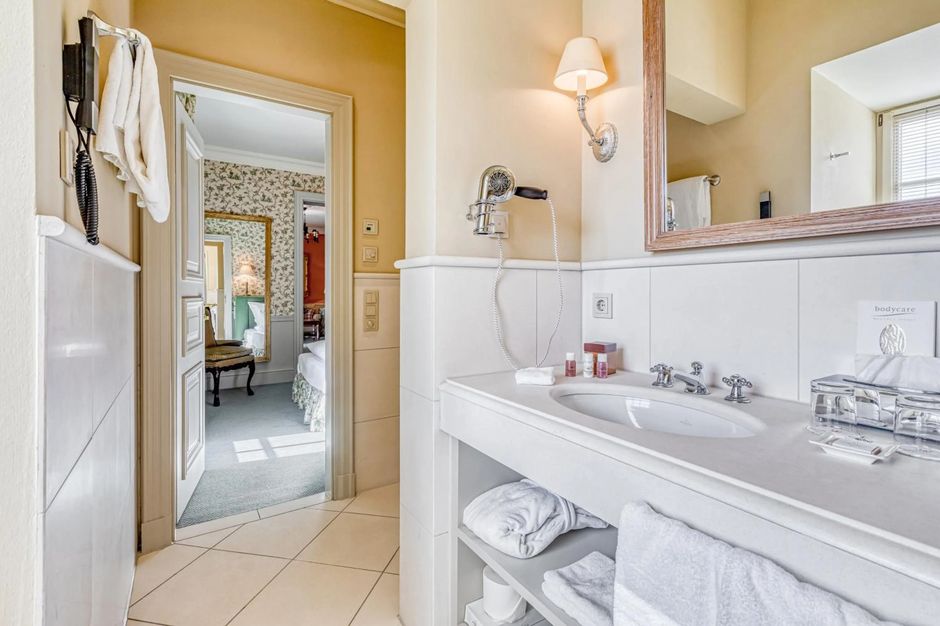 Bathroom in Wald & Schlosshotel Friedrichsruhe