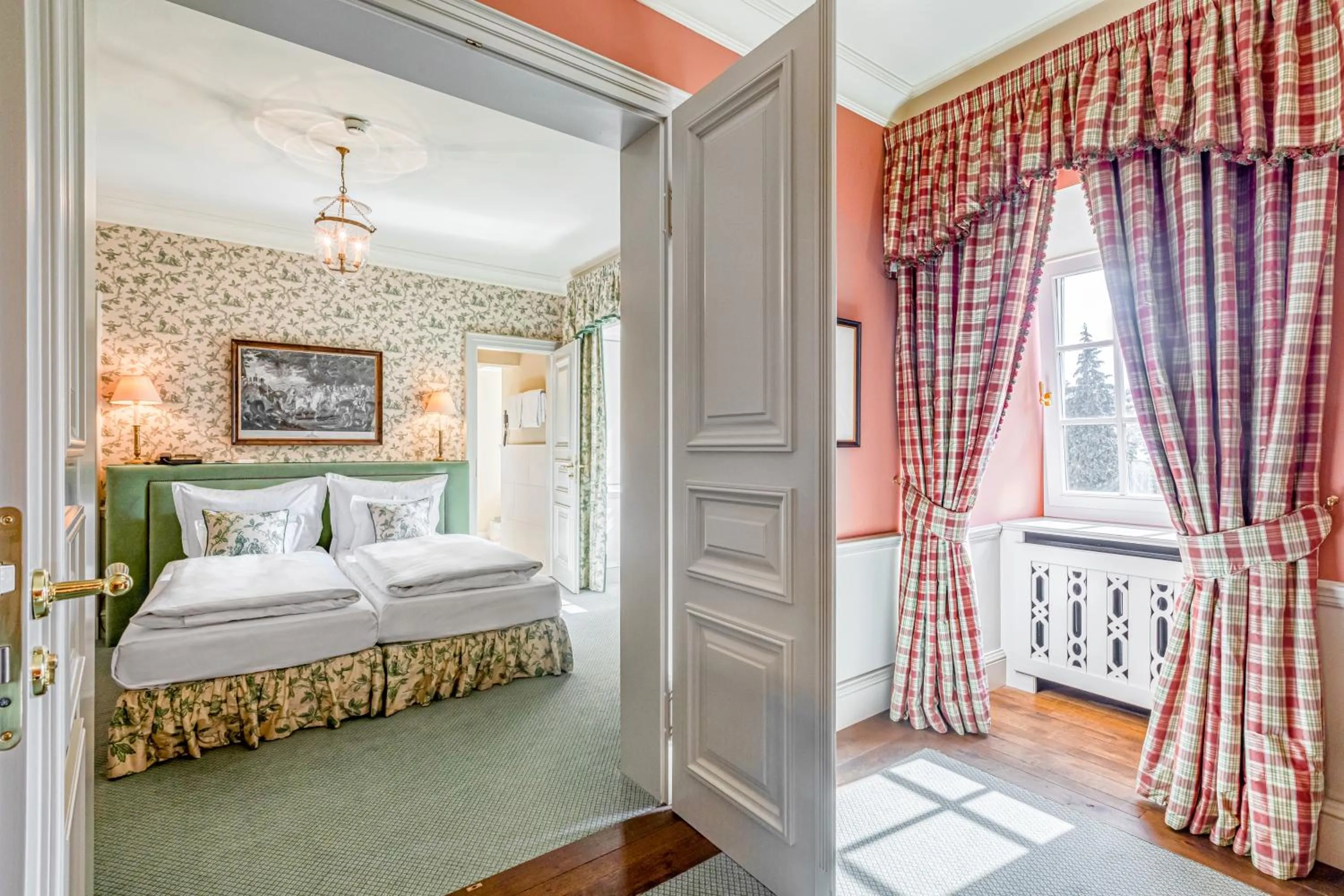 Bedroom, Bed in Wald & Schlosshotel Friedrichsruhe