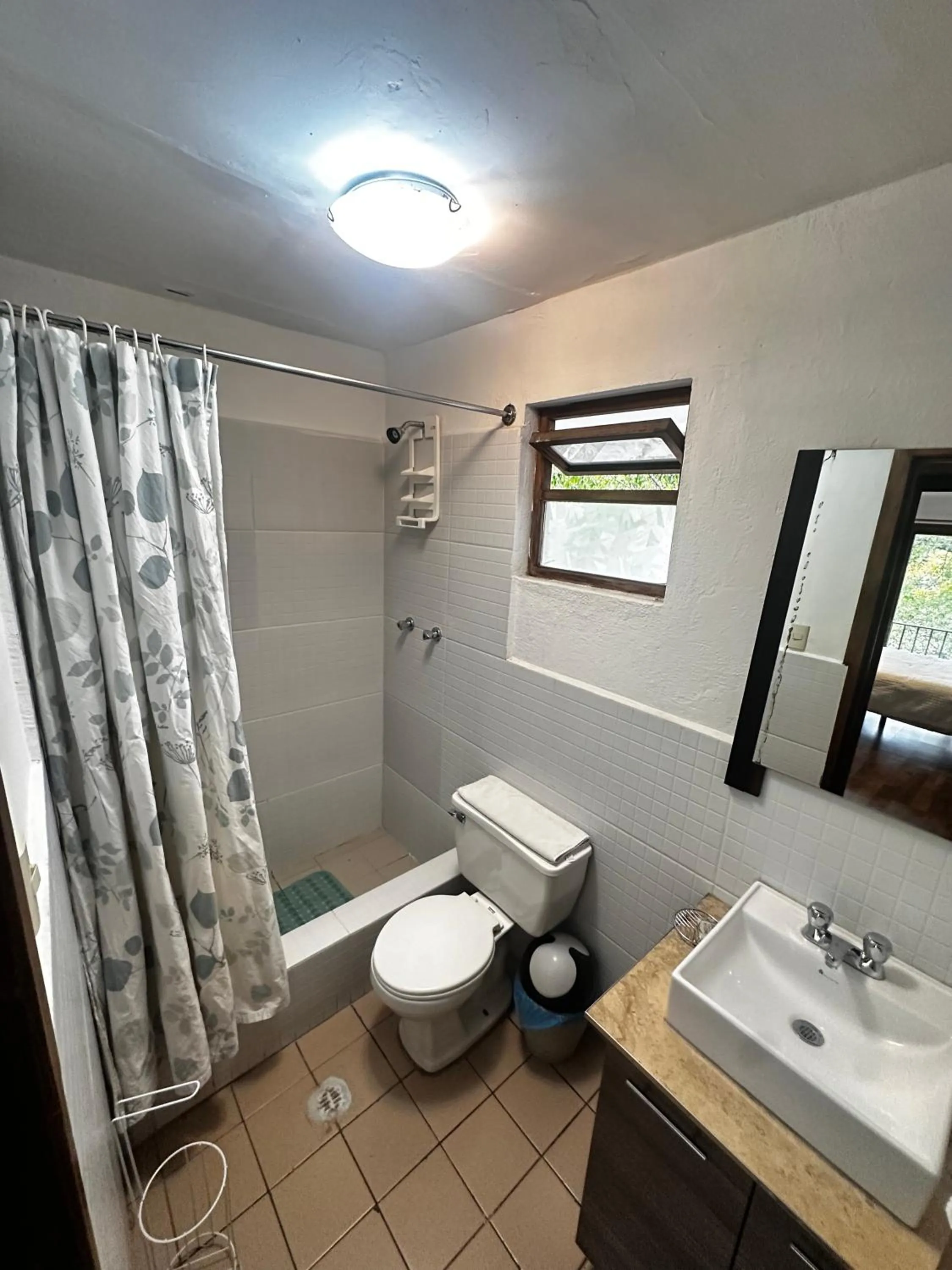 Bathroom in Apartamentos Otorongo Cuenca Ecuador