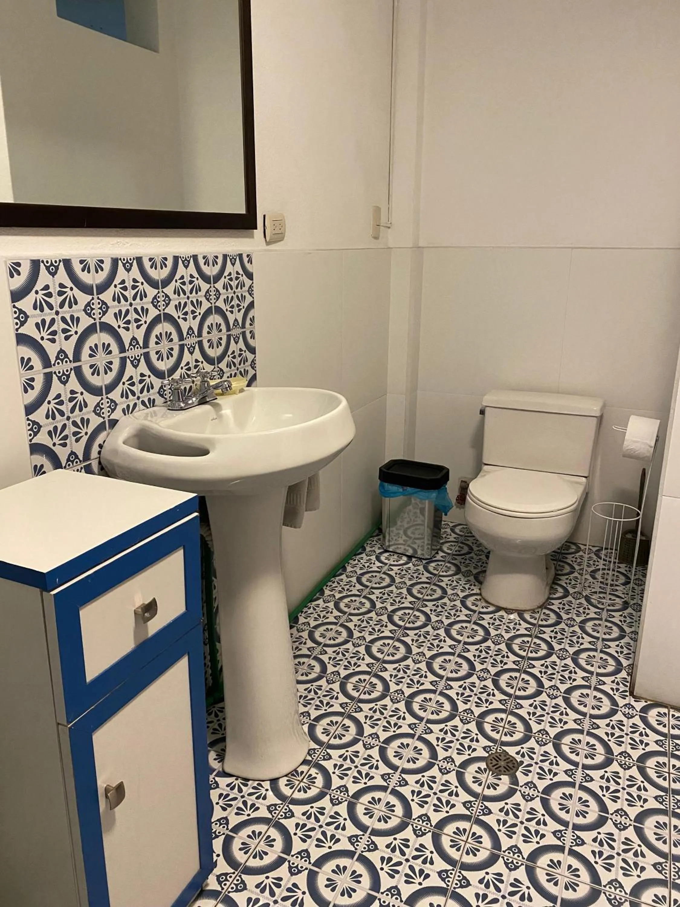 Bathroom in Apartamentos Otorongo Cuenca Ecuador