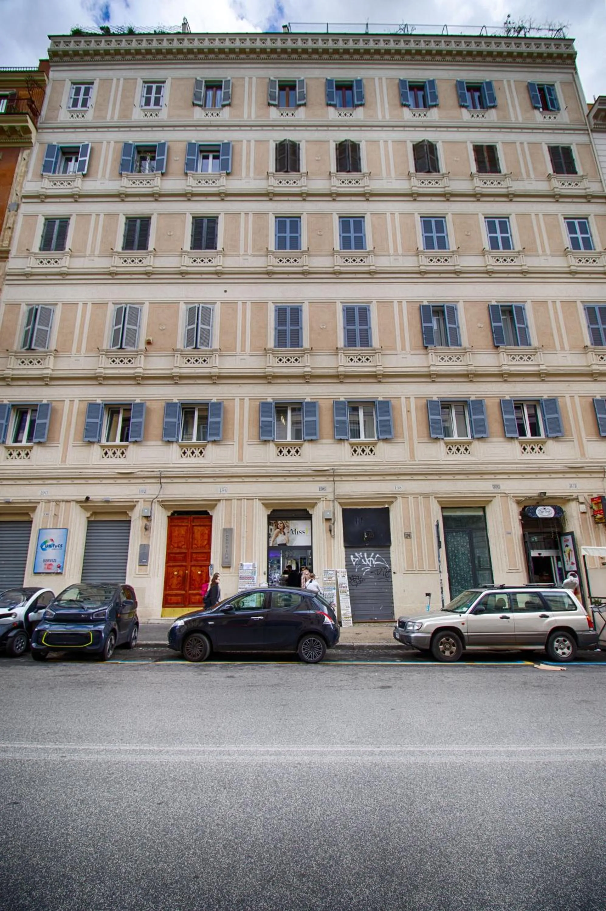 Property building in Relais Forus Inn