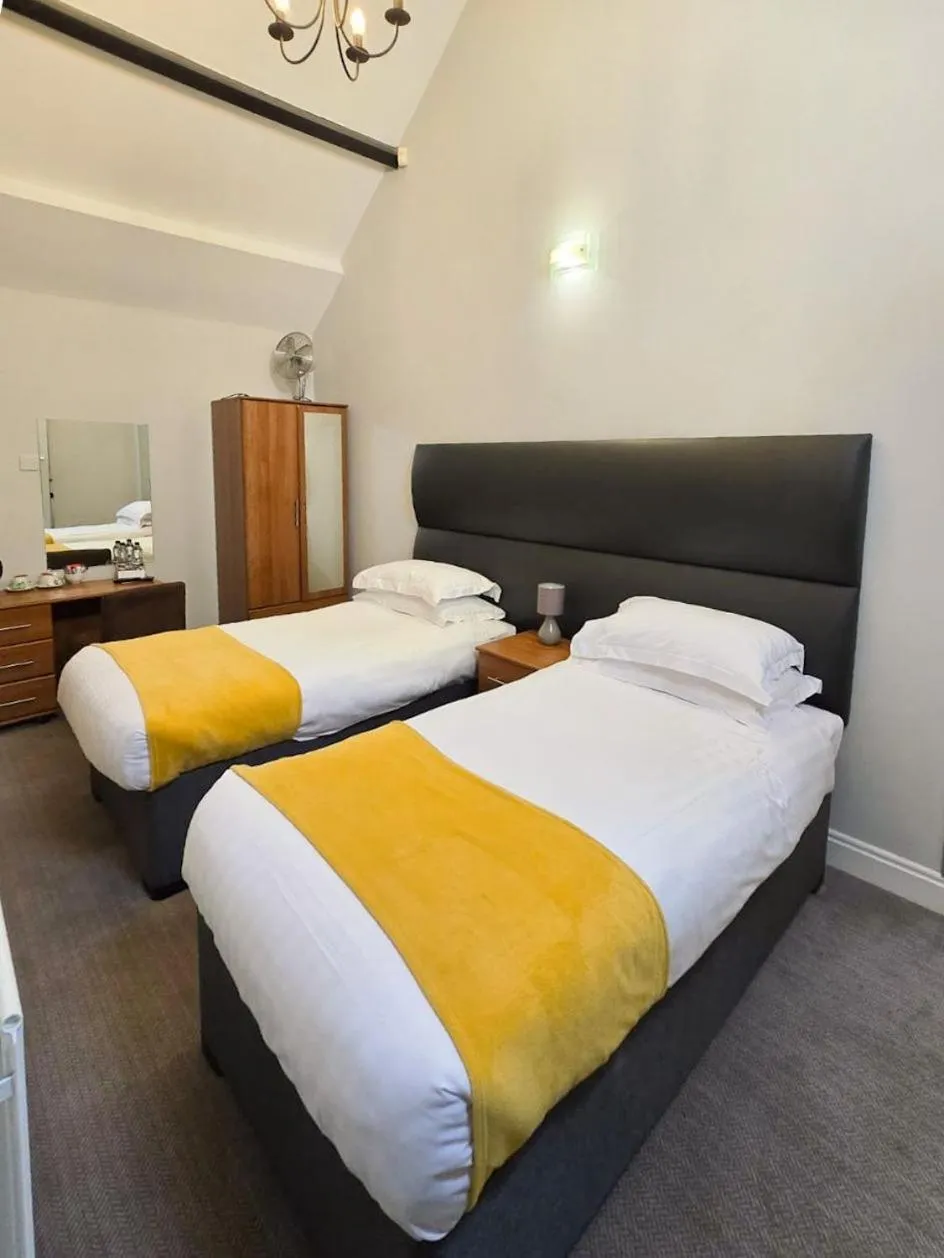 Bed in The Diamond Inn