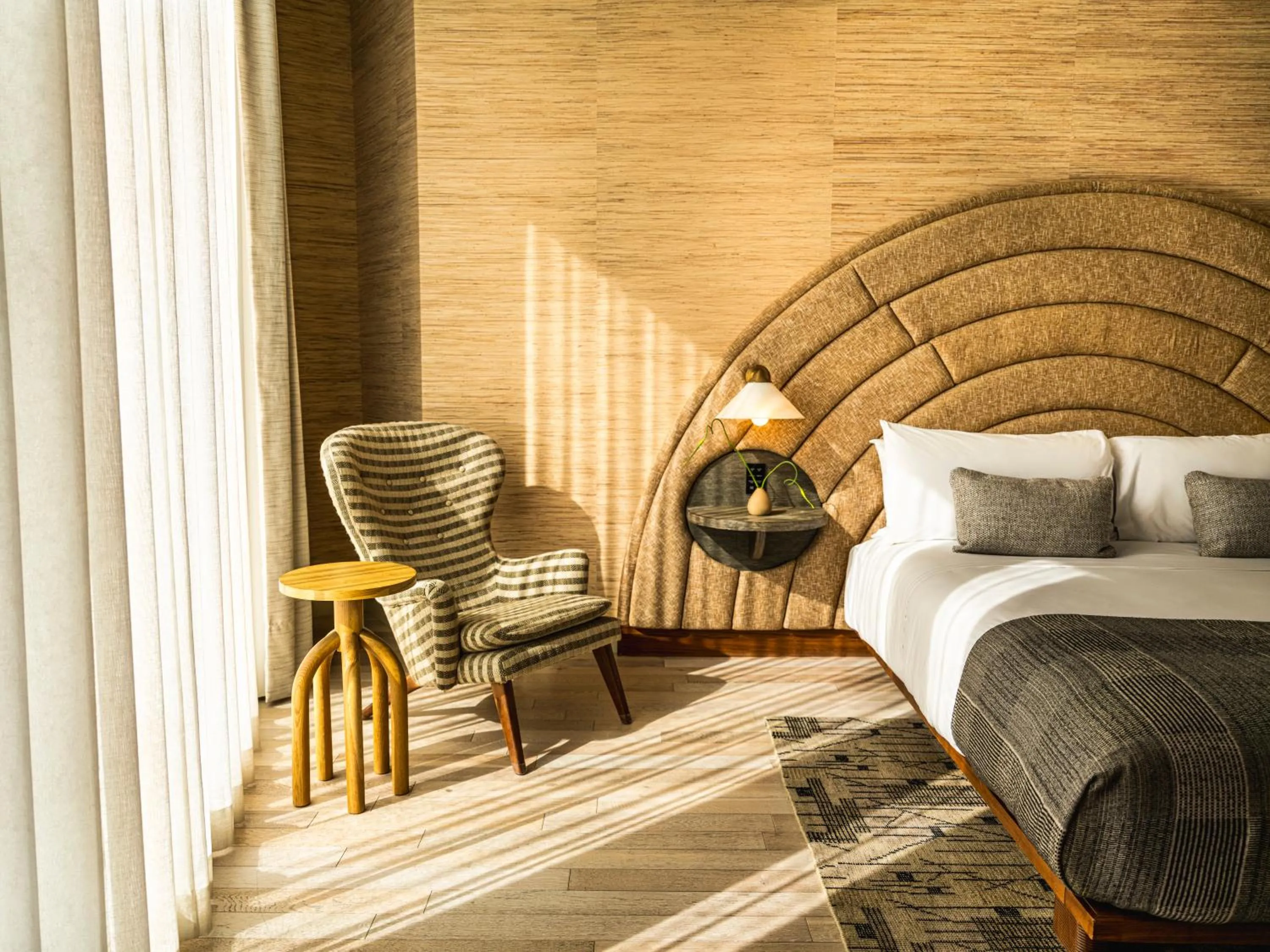 Bed in Santa Monica Proper Hotel, a Member of Design Hotels