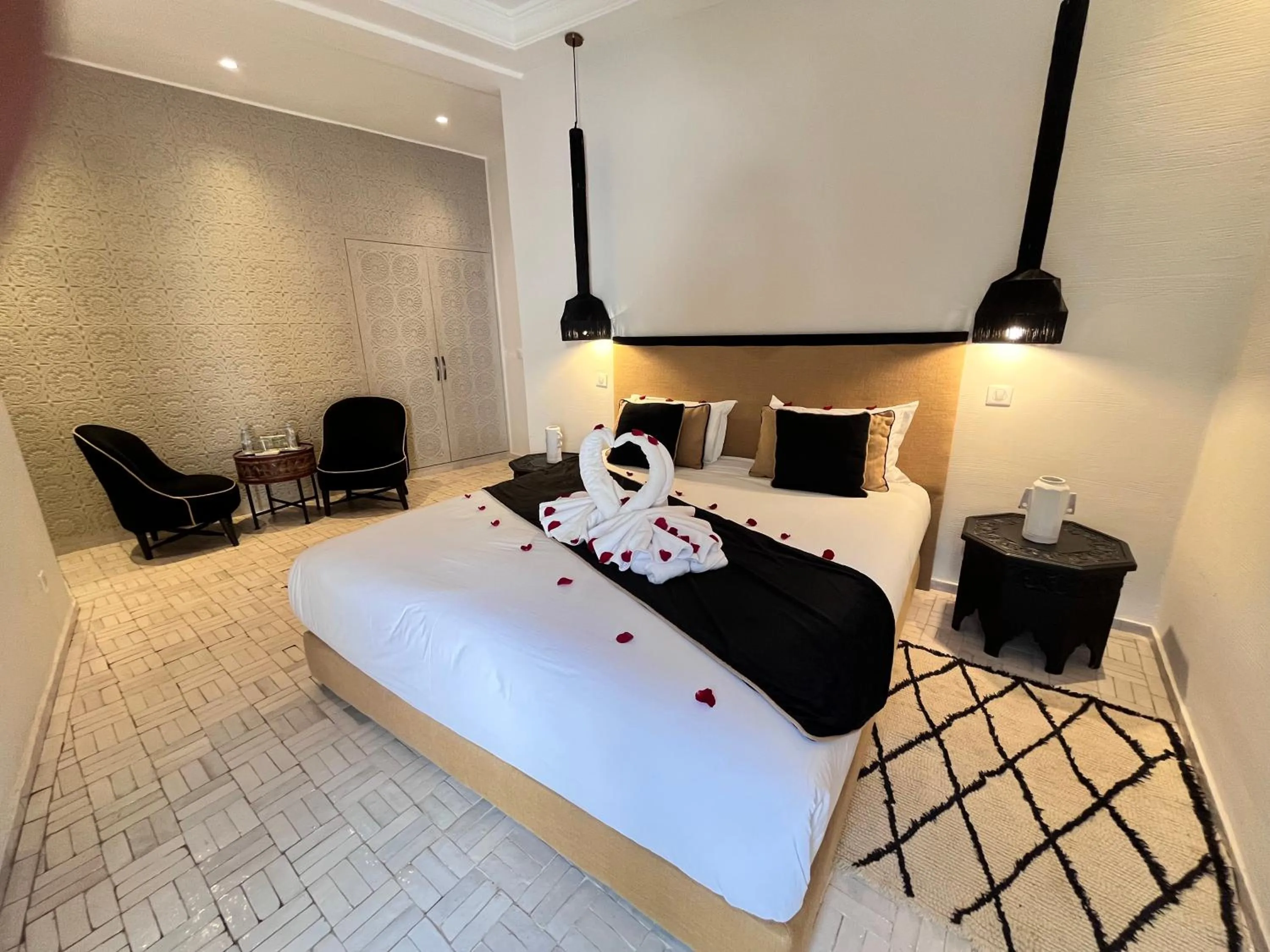 Photo of the whole room, Bed in Riad Al Rimal & Spa